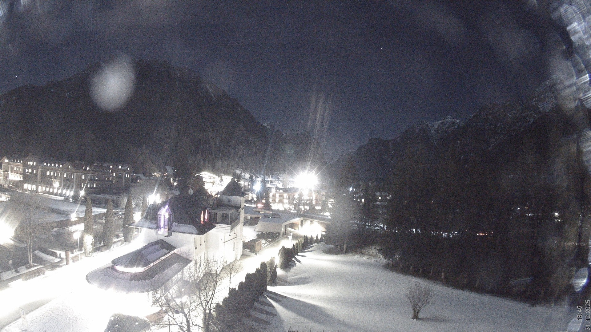 Archiv Foto Webcam Apparthotel Germania – Blick auf das Höhlensteintal