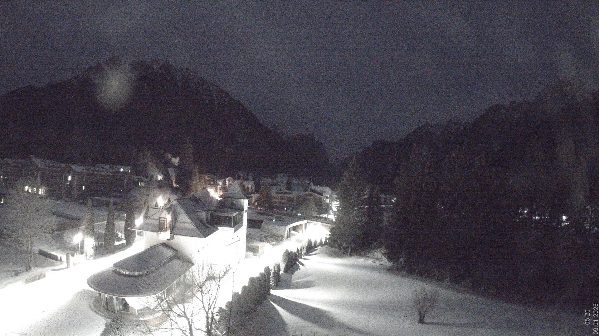 Archiv Foto Webcam Apparthotel Germania – Blick auf das Höhlensteintal