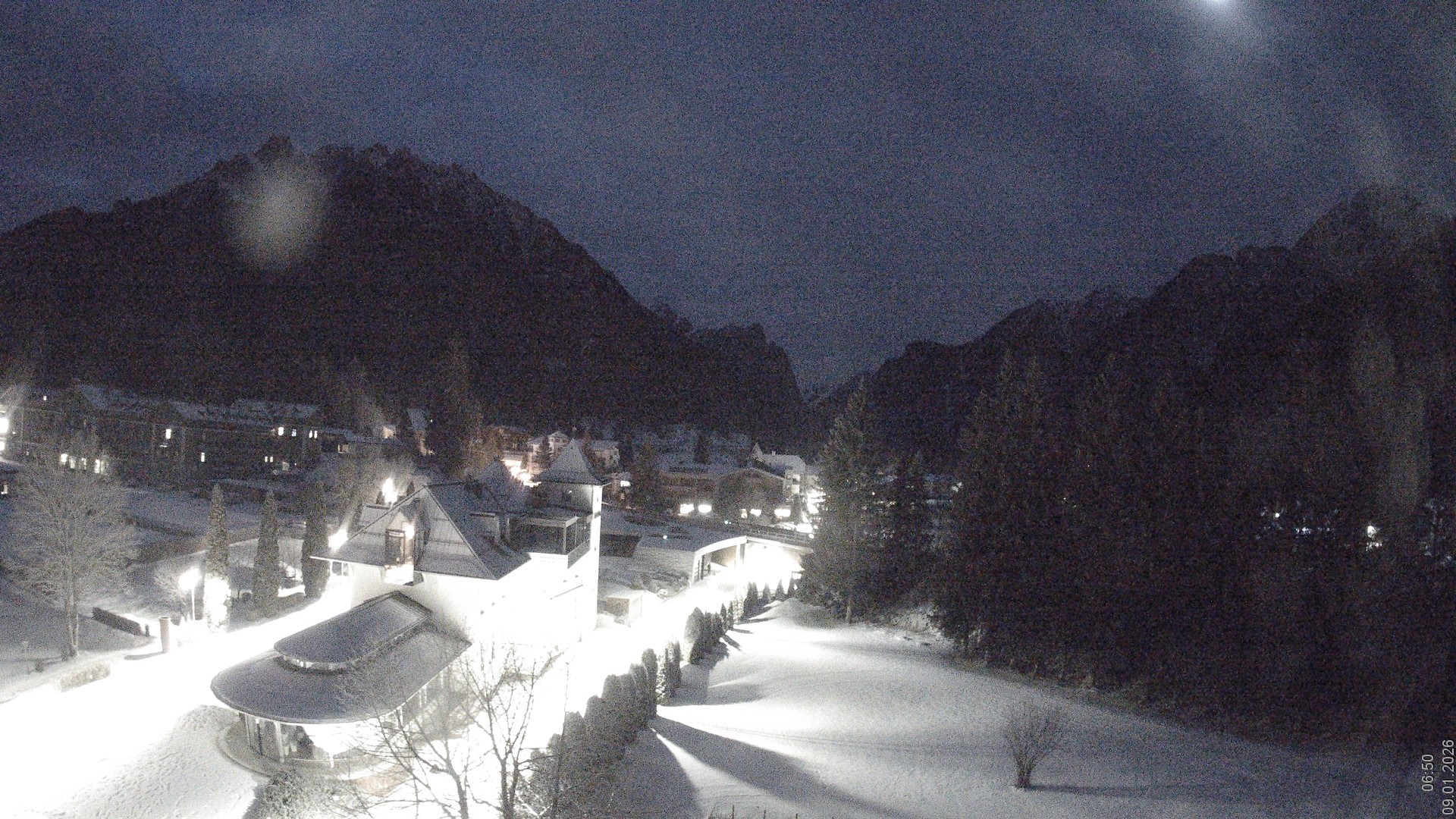 Archiv Foto Webcam Apparthotel Germania – Blick auf das Höhlensteintal