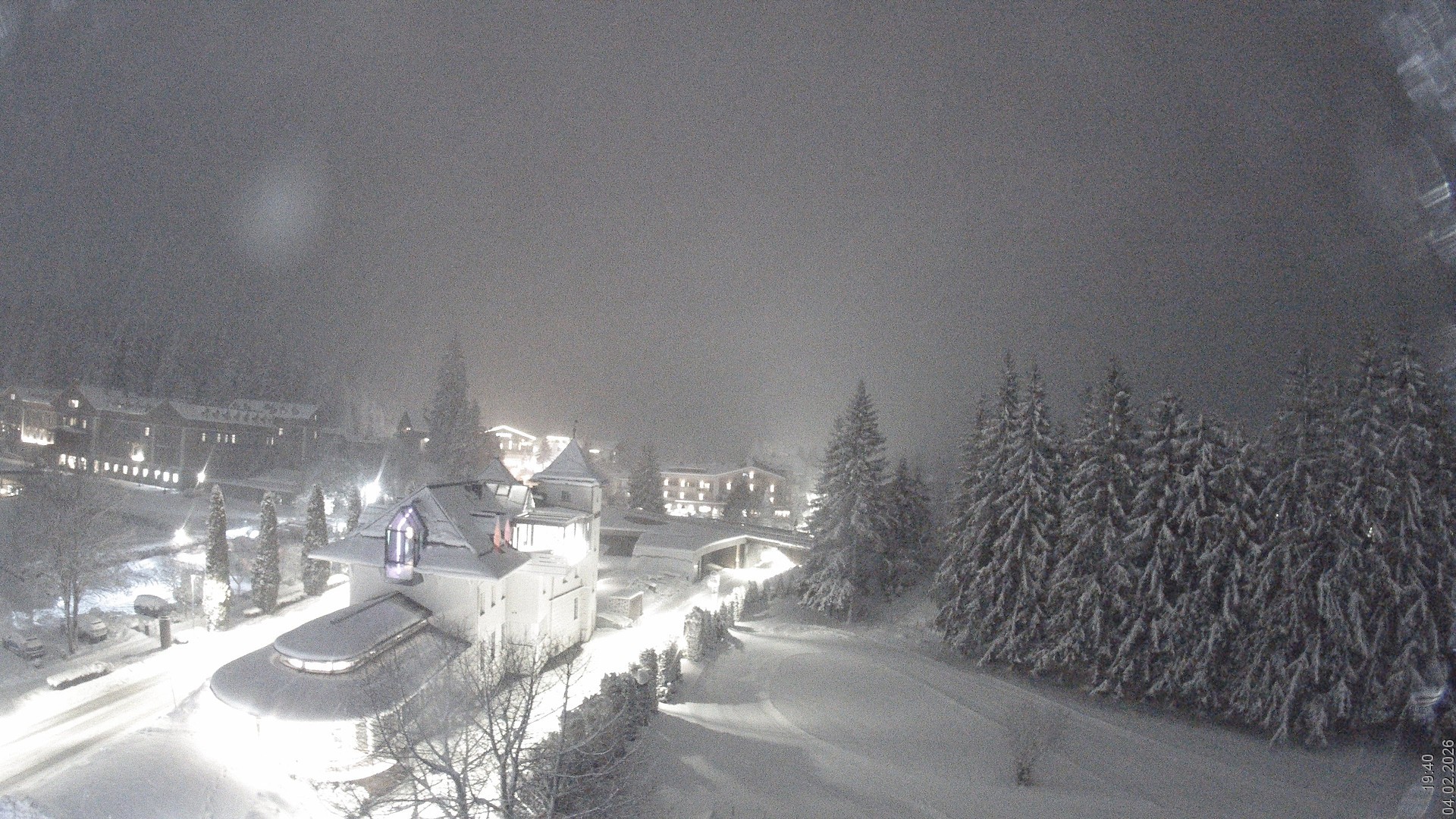 Archiv Foto Webcam Apparthotel Germania – Blick auf das Höhlensteintal