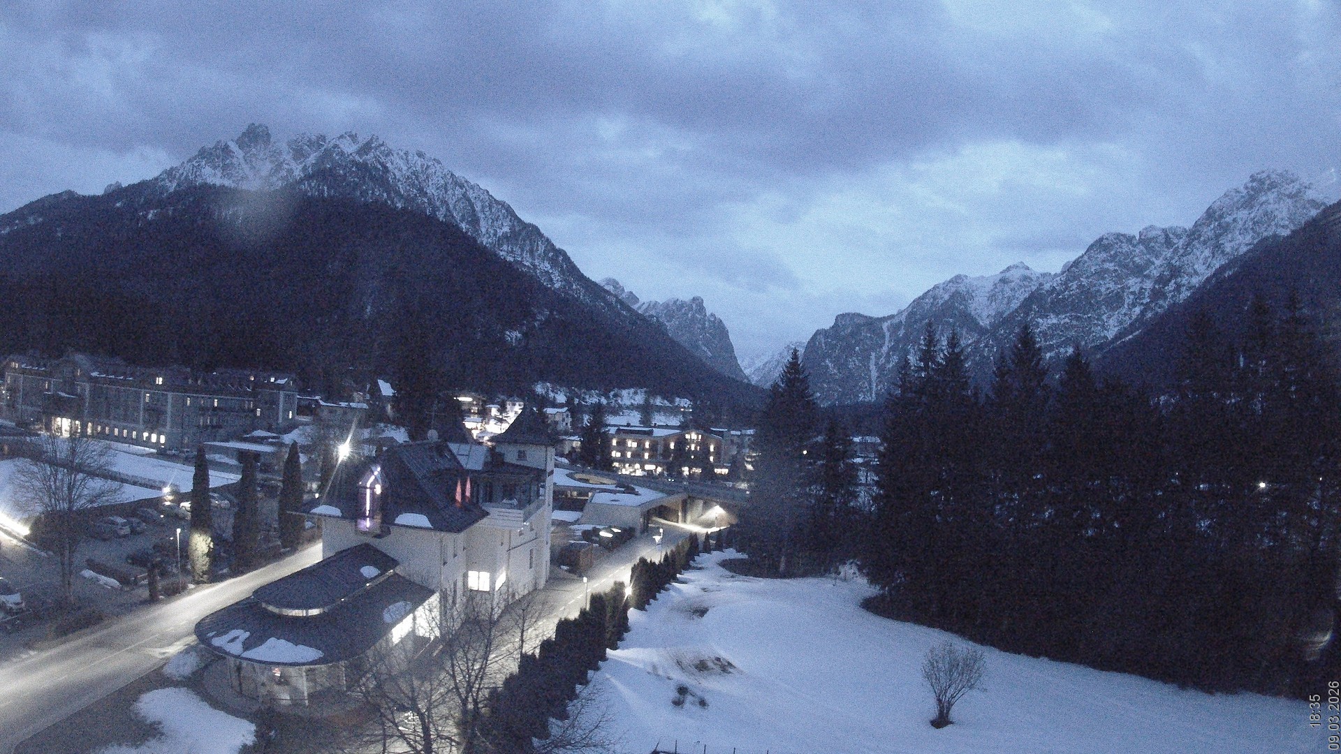 Archived image Webcam Apparthotel Germania - Höhlenstein Valley