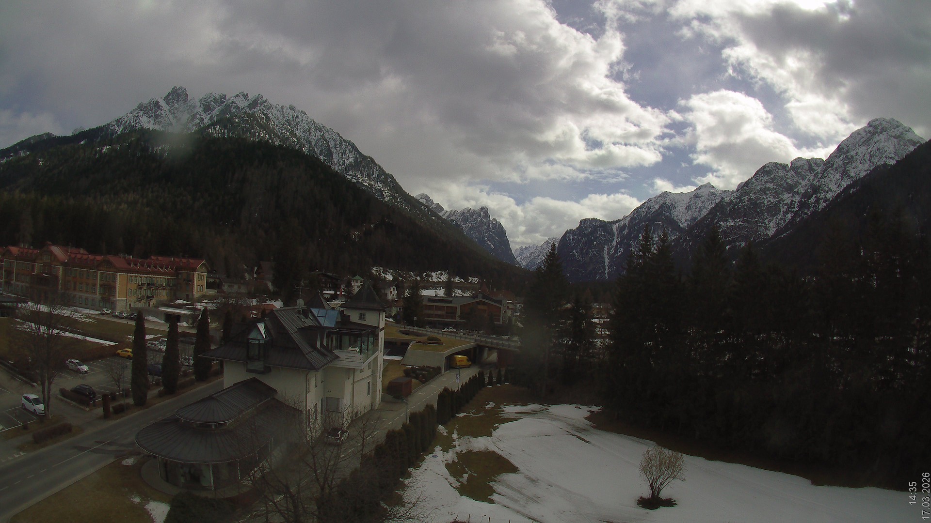 Archiv Foto Webcam Apparthotel Germania – Blick auf das Höhlensteintal