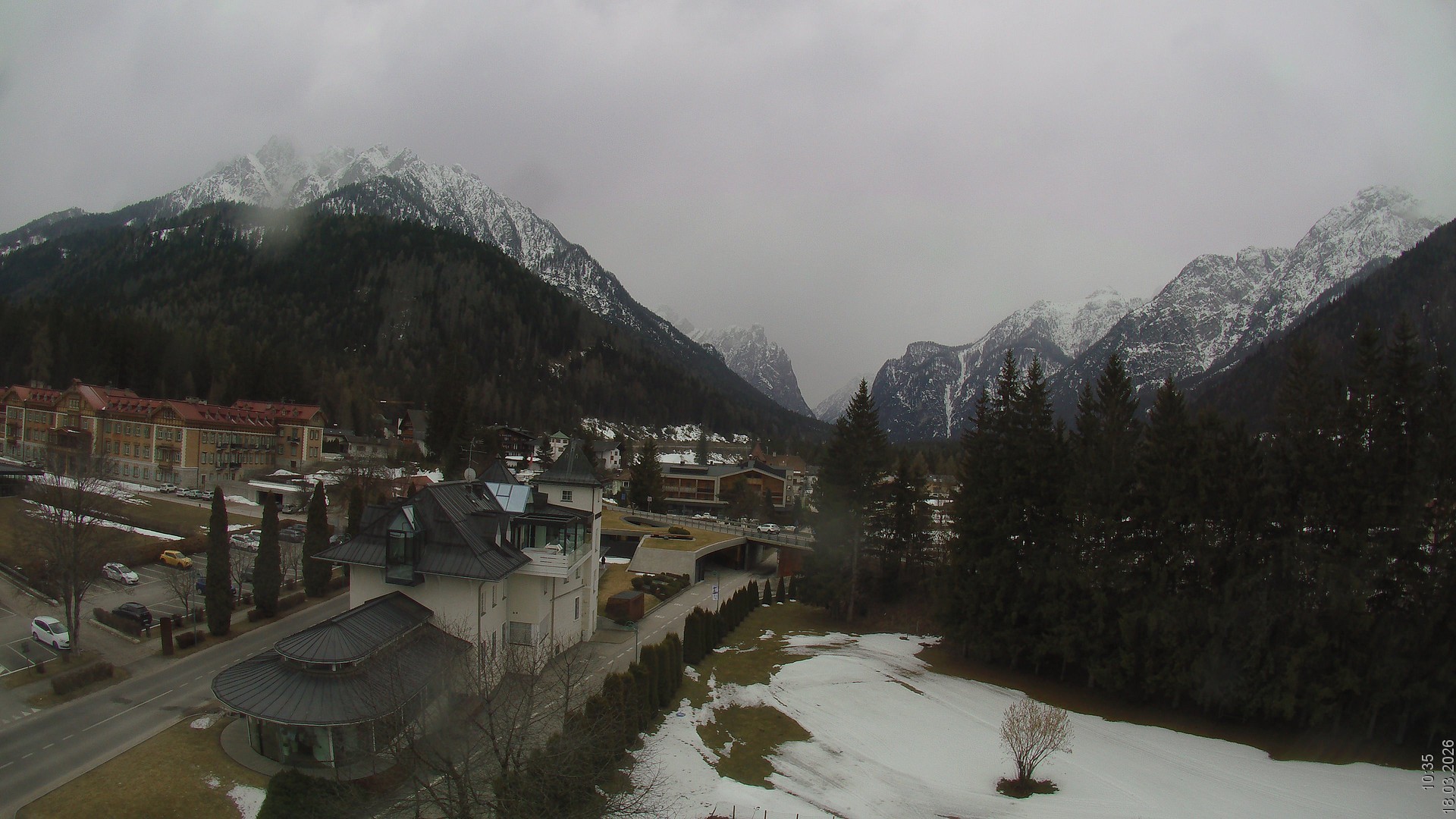 Archiv Foto Webcam Apparthotel Germania – Blick auf das Höhlensteintal