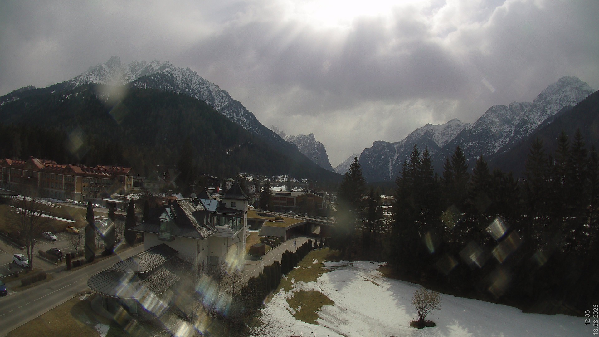 Archiv Foto Webcam Apparthotel Germania – Blick auf das Höhlensteintal