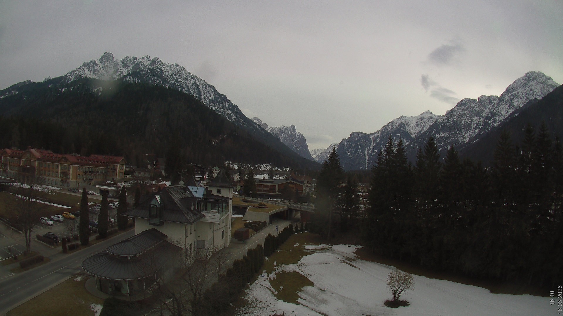 Archiv Foto Webcam Apparthotel Germania – Blick auf das Höhlensteintal
