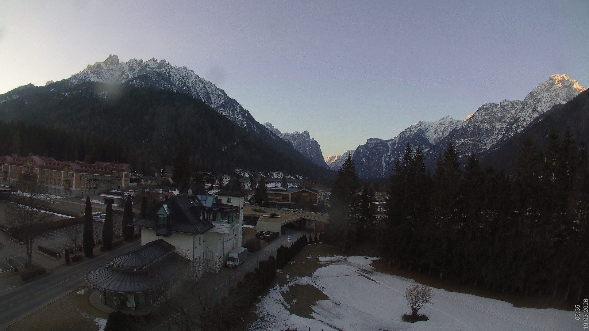 Archiv Foto Webcam Apparthotel Germania – Blick auf das Höhlensteintal