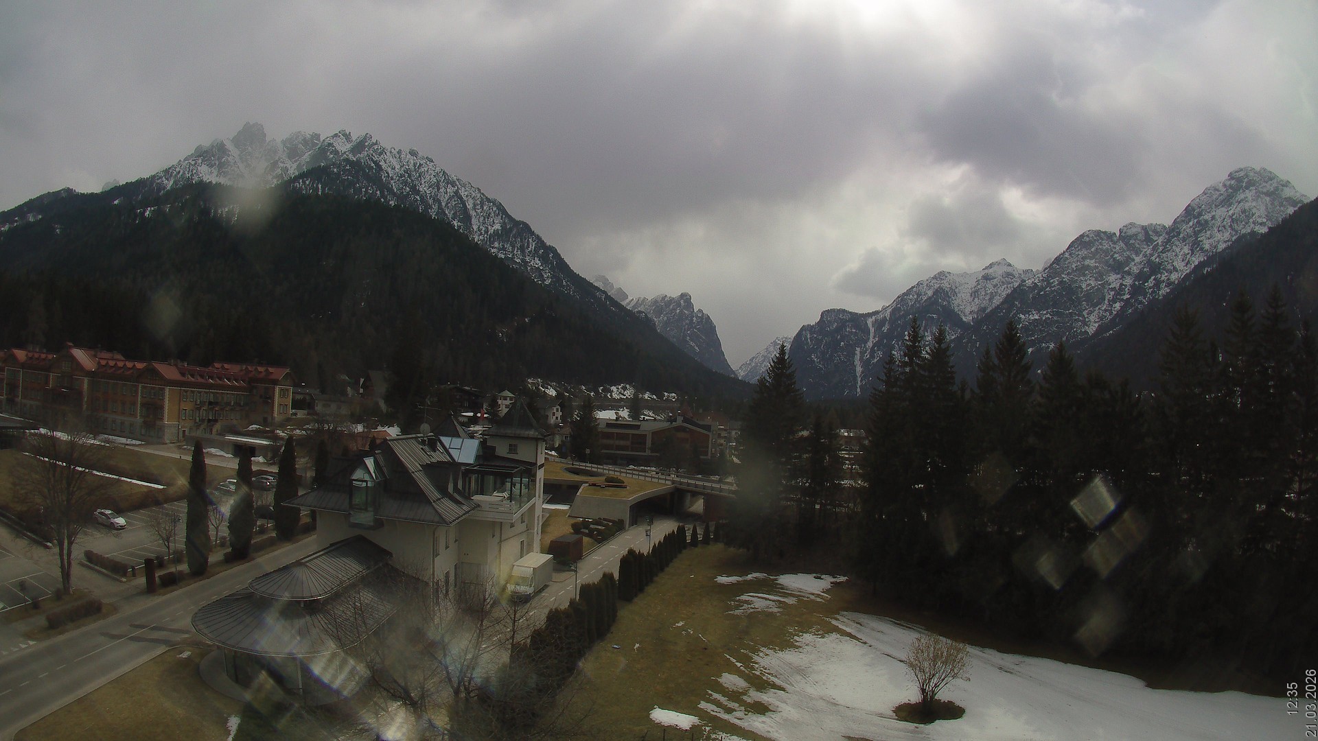 Archiv Foto Webcam Apparthotel Germania – Blick auf das Höhlensteintal