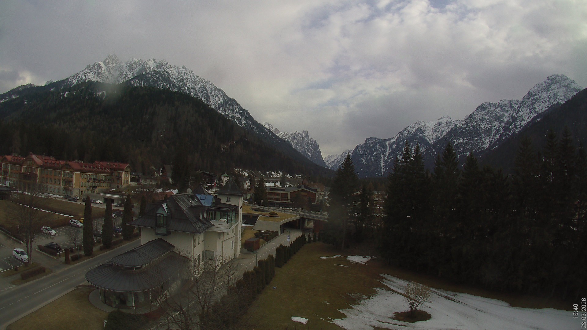 Archived image Webcam Apparthotel Germania - Höhlenstein Valley