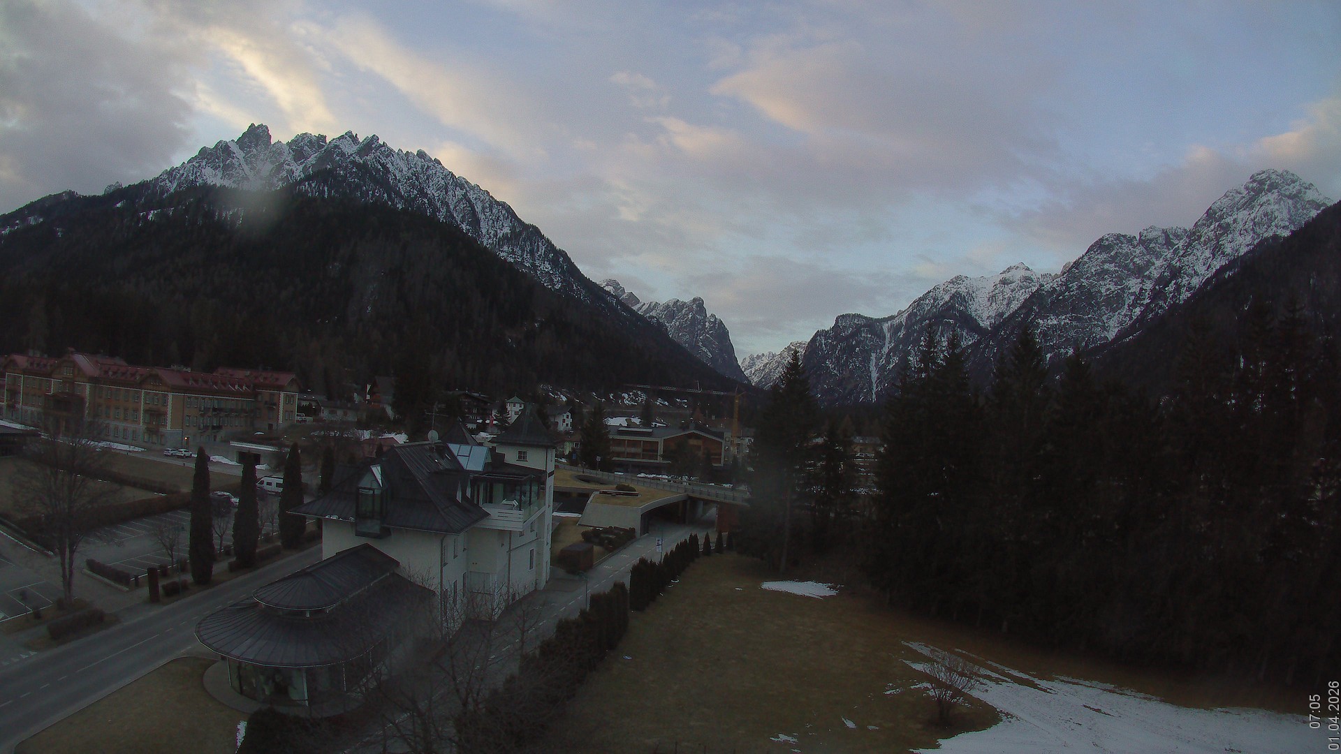 Archiv Foto Webcam Apparthotel Germania – Blick auf das Höhlensteintal