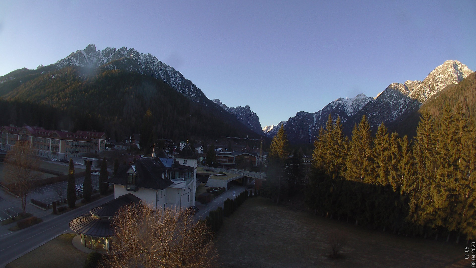 Archiv Foto Webcam Apparthotel Germania – Blick auf das Höhlensteintal