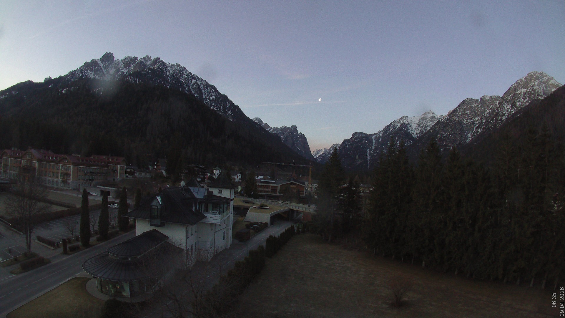 Archiv Foto Webcam Apparthotel Germania – Blick auf das Höhlensteintal