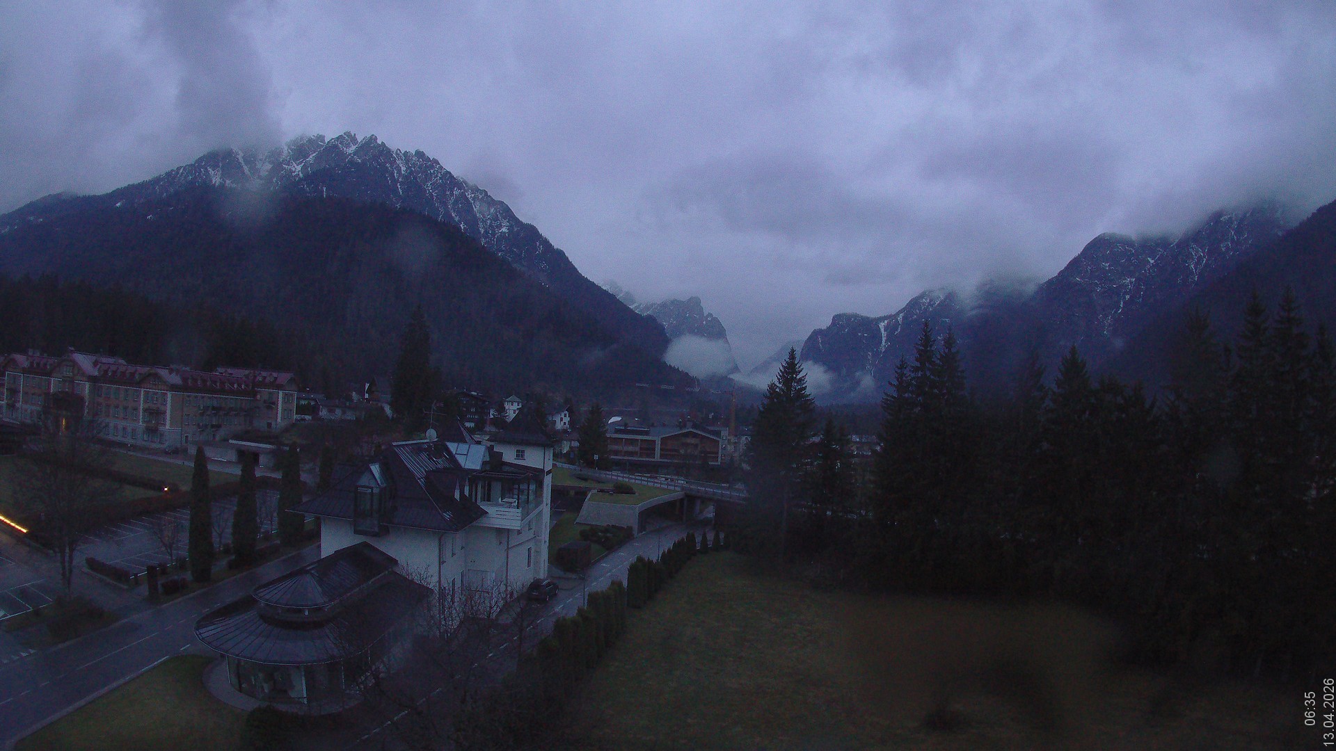 Archived image Webcam Apparthotel Germania - Höhlenstein Valley