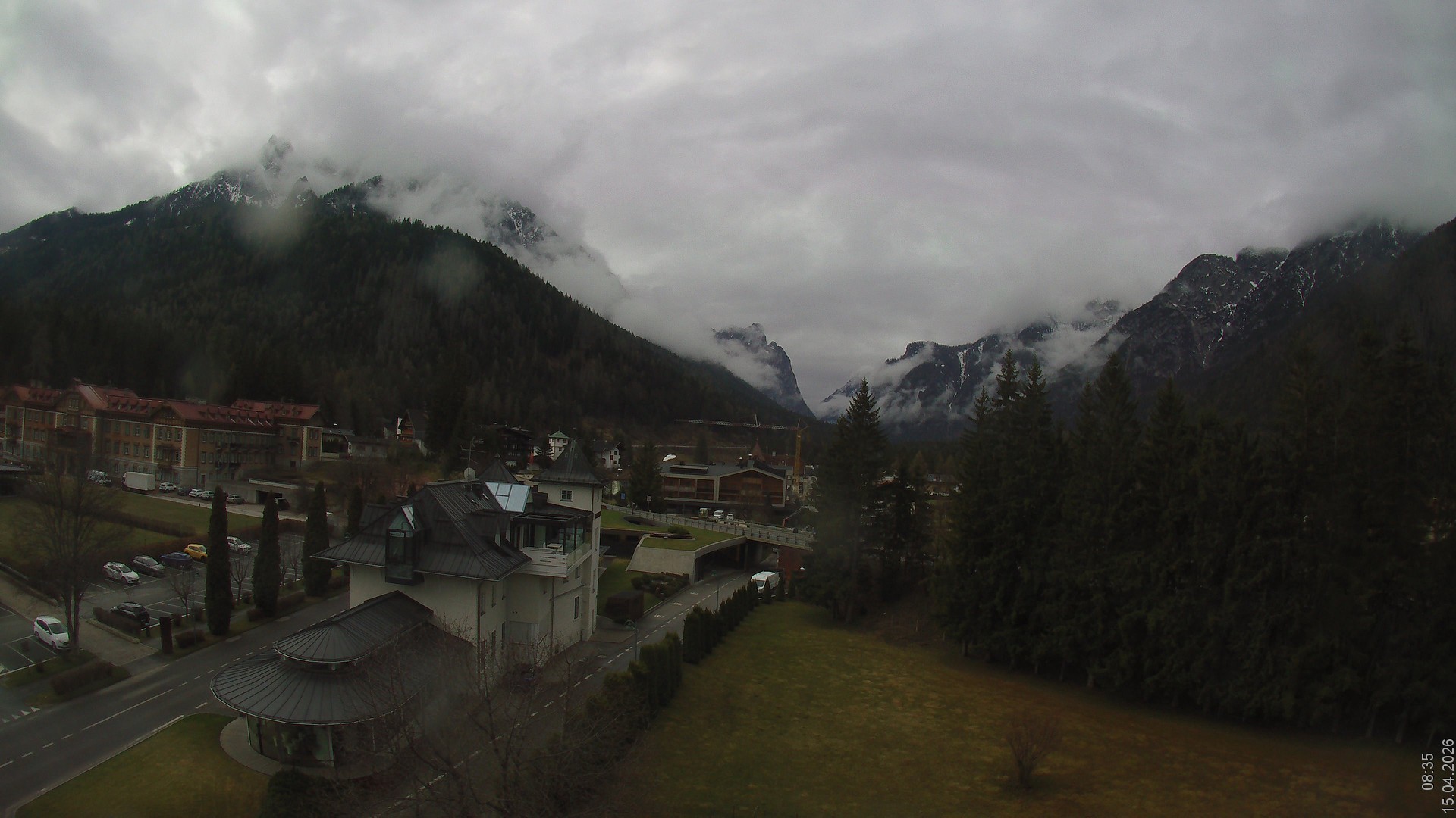 Archiv Foto Webcam Apparthotel Germania – Blick auf das Höhlensteintal