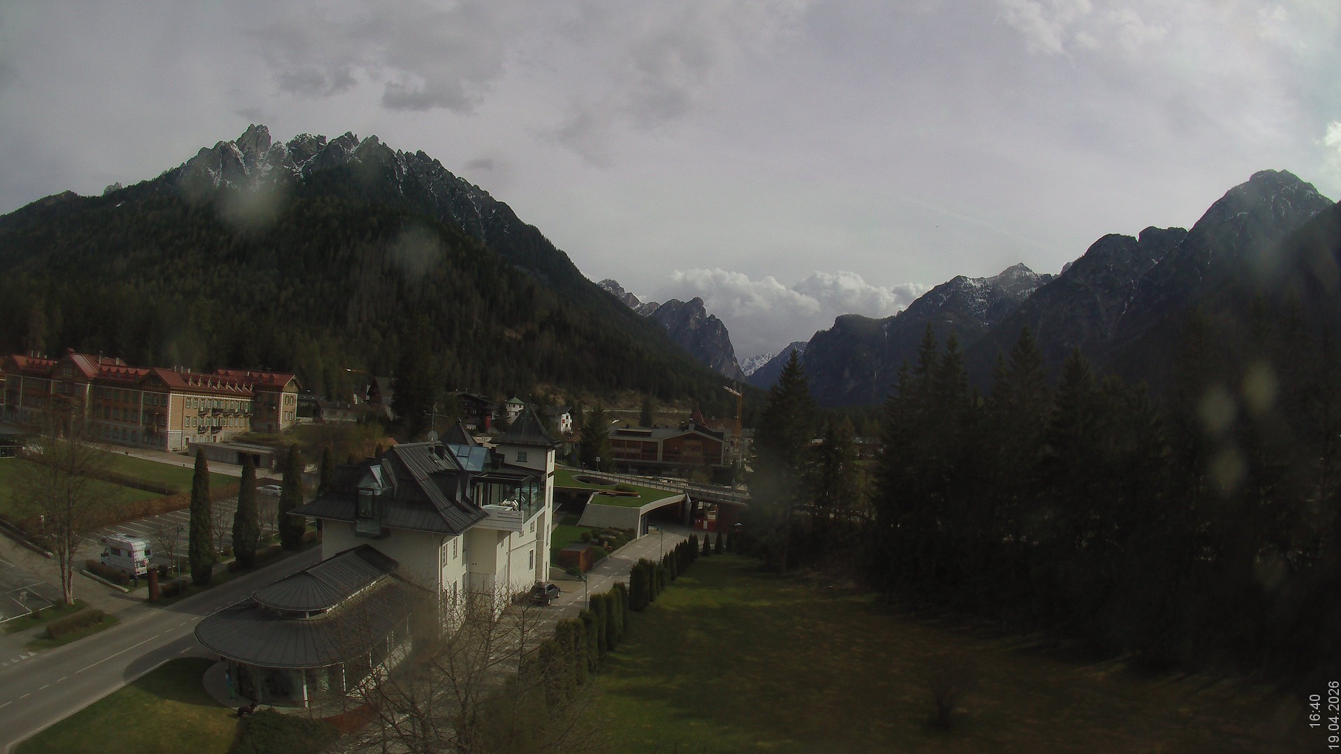Archiv Foto Webcam Apparthotel Germania – Blick auf das Höhlensteintal