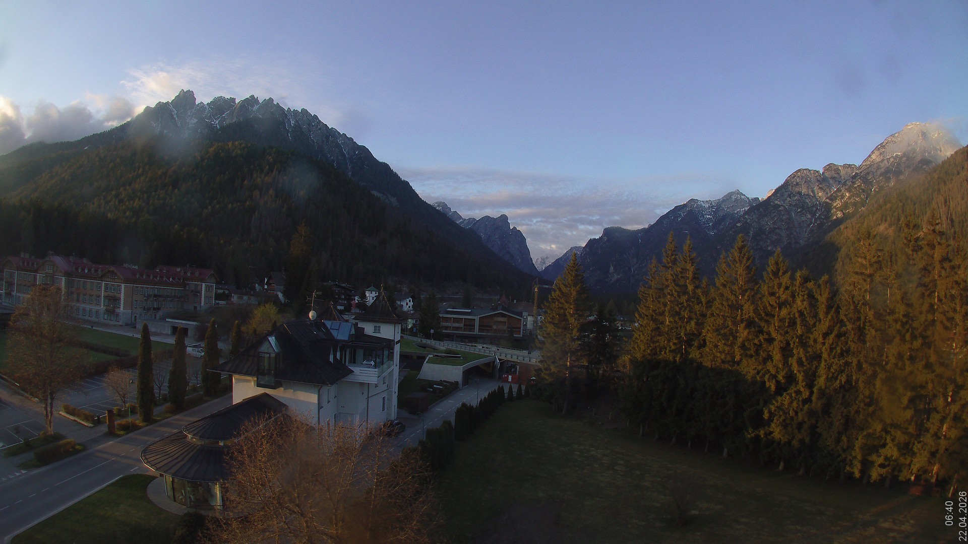 Archived image Webcam Apparthotel Germania - Höhlenstein Valley