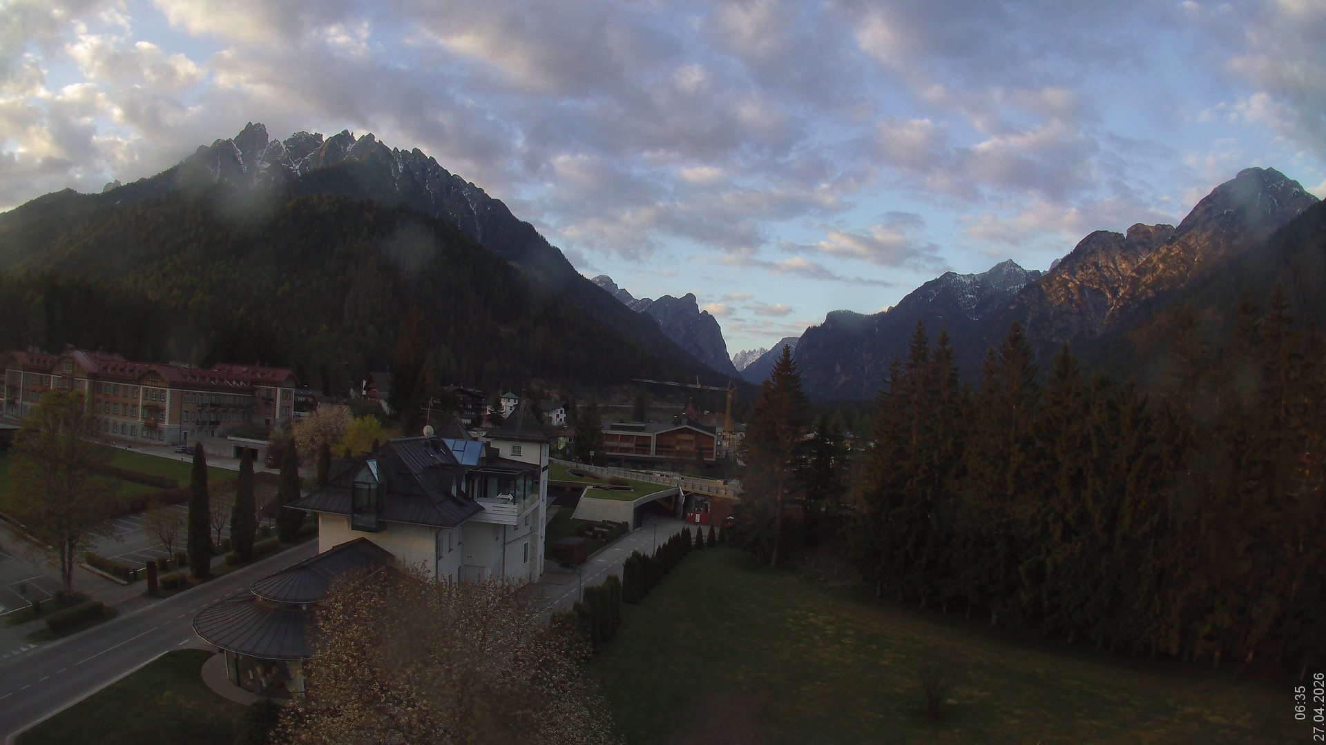 Archived image Webcam Apparthotel Germania - Höhlenstein Valley