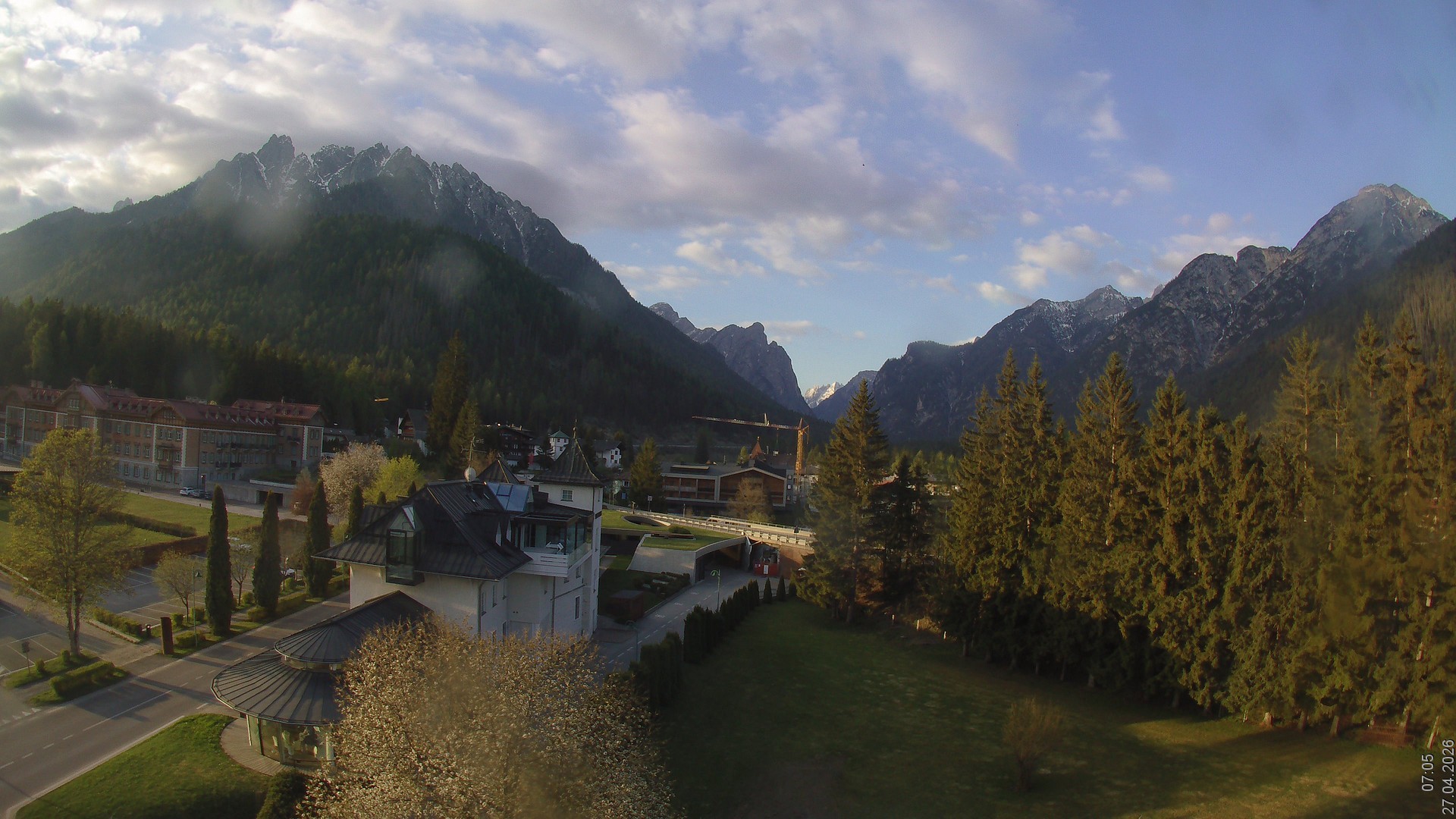 Archiv Foto Webcam Apparthotel Germania – Blick auf das Höhlensteintal