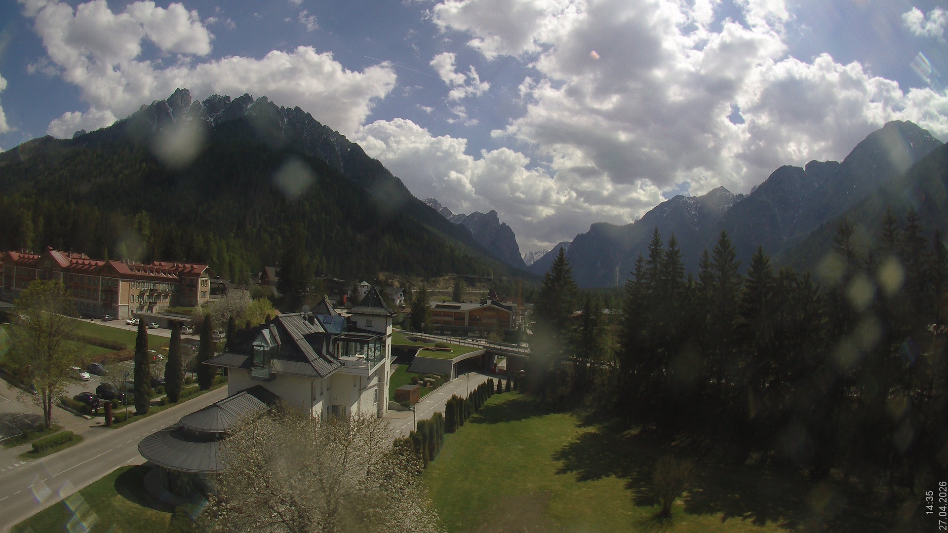 Archived image Webcam Apparthotel Germania - Höhlenstein Valley