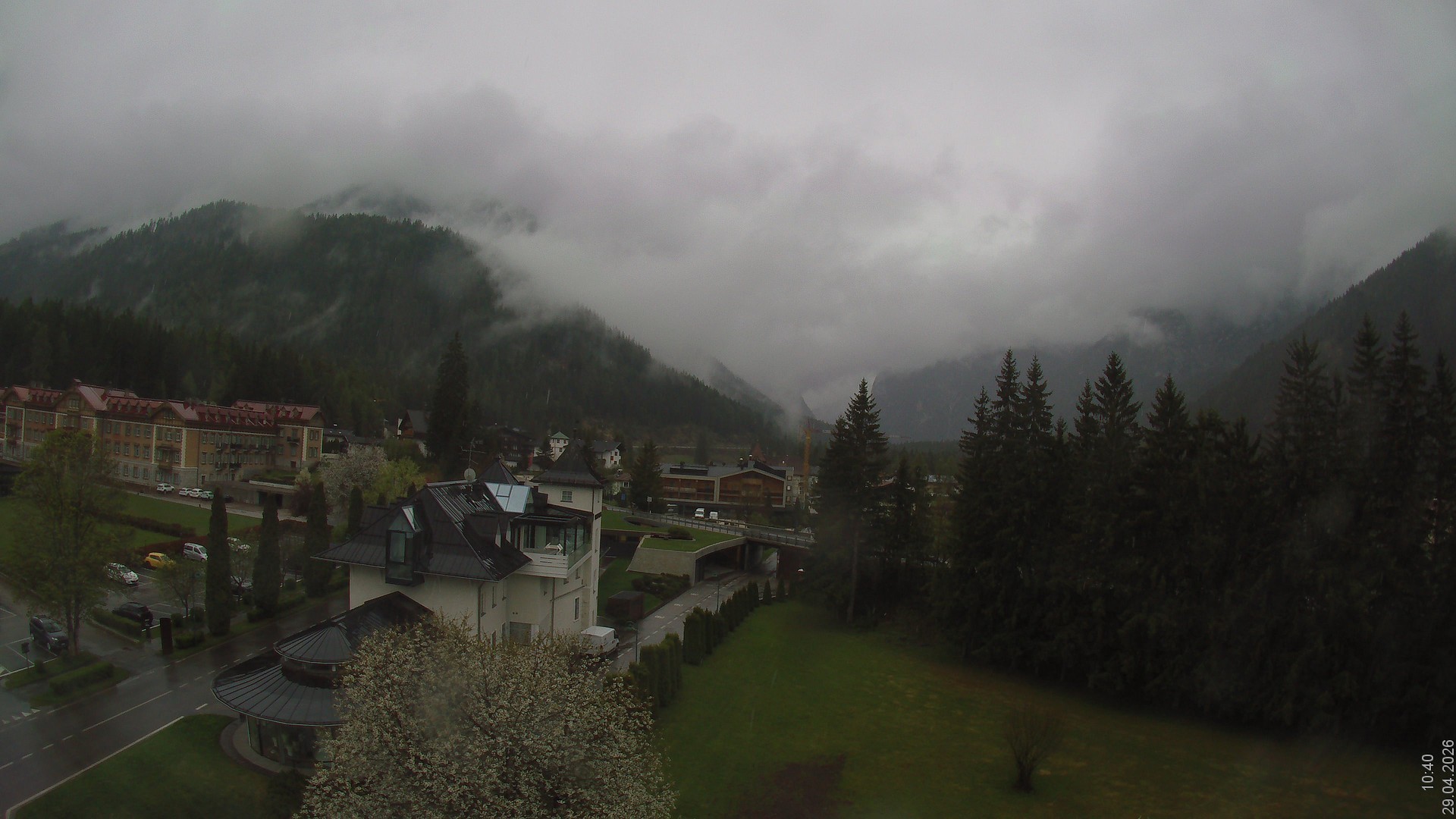 Archiv Foto Webcam Apparthotel Germania – Blick auf das Höhlensteintal
