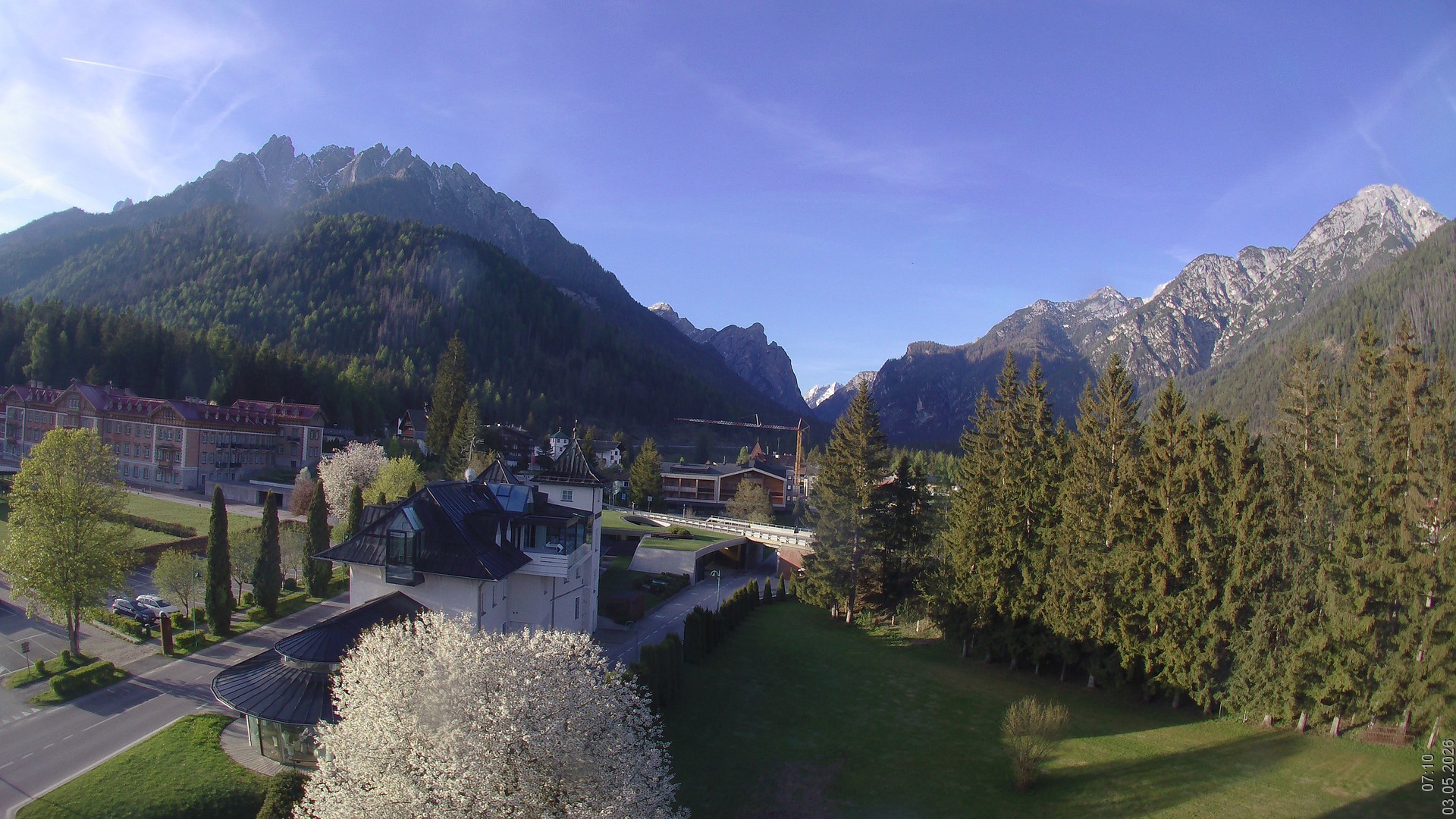 Archiv Foto Webcam Apparthotel Germania – Blick auf das Höhlensteintal