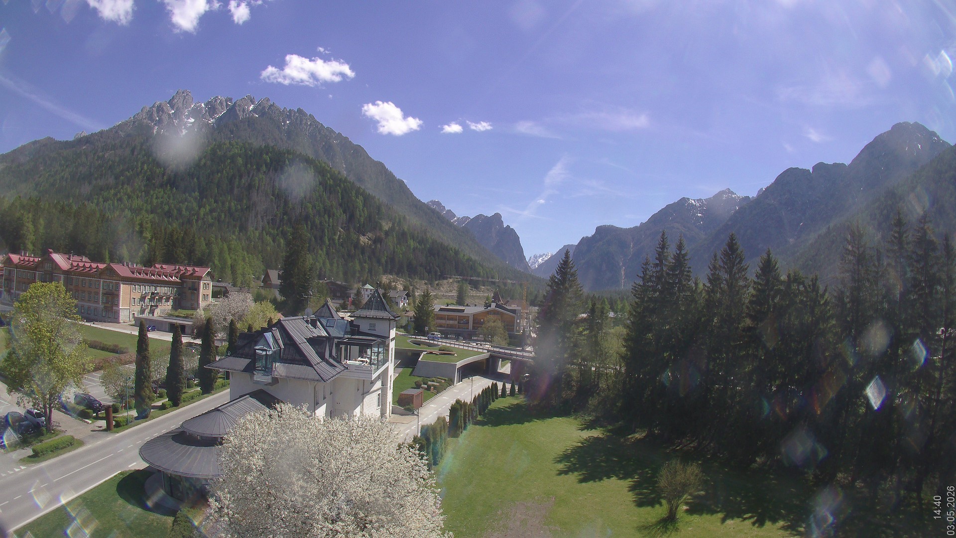 Archiv Foto Webcam Apparthotel Germania – Blick auf das Höhlensteintal