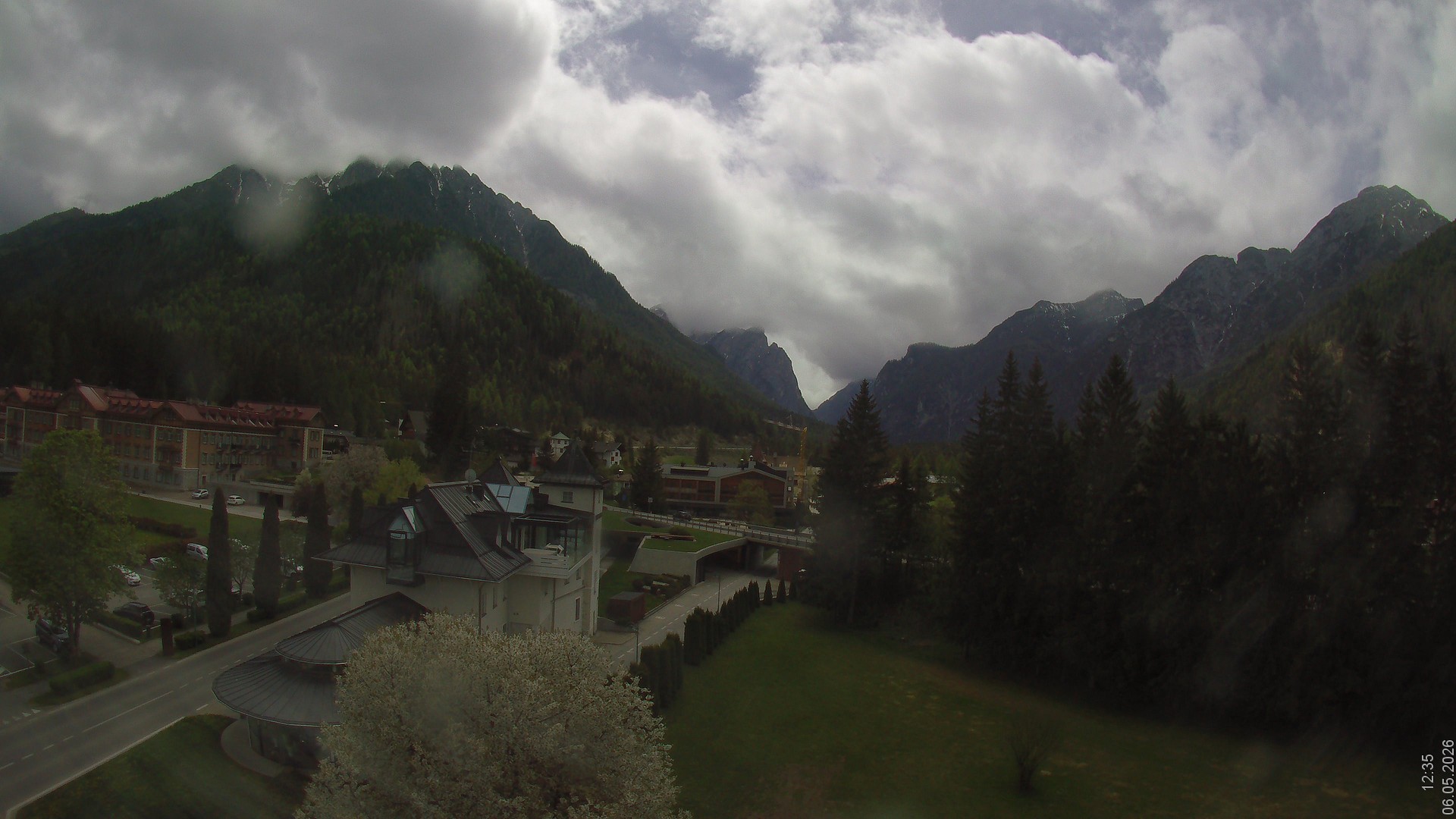 Archived image Webcam Apparthotel Germania - Höhlenstein Valley