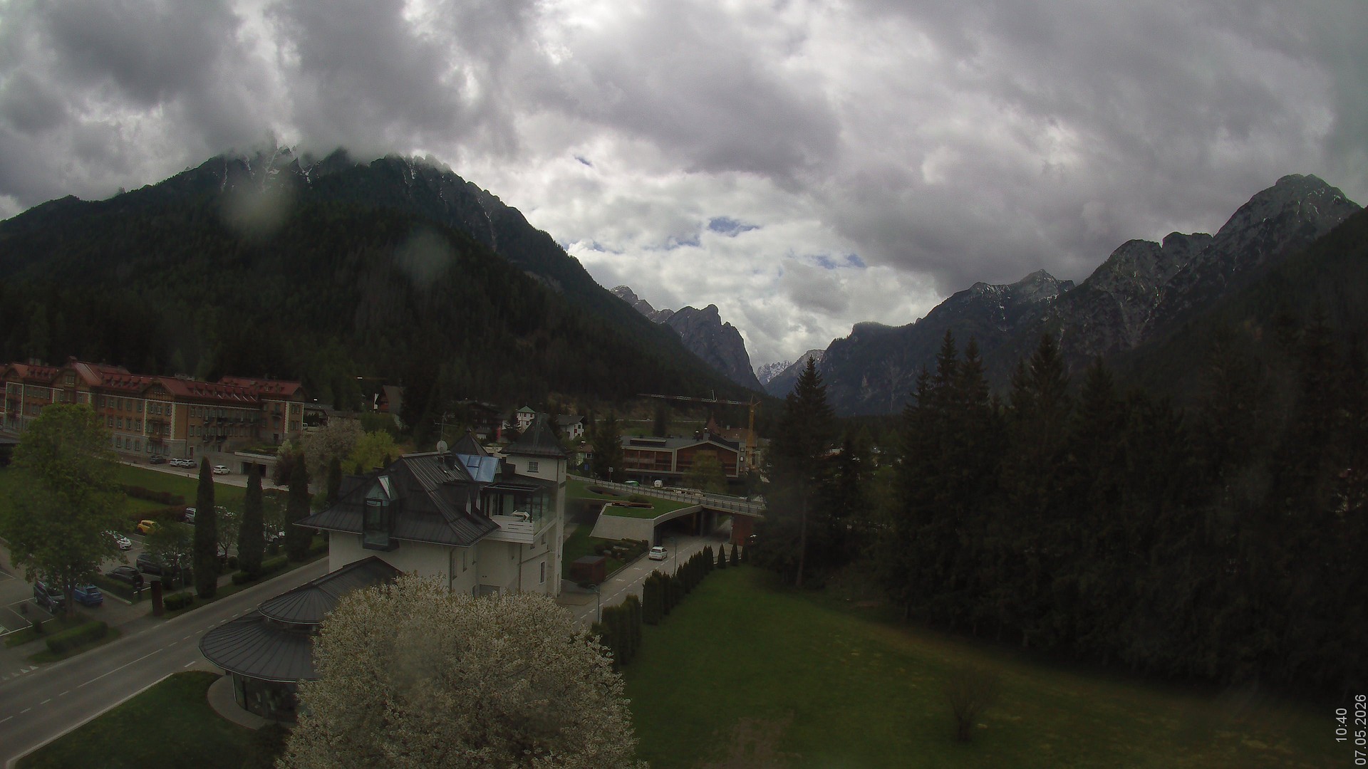Archived image Webcam Apparthotel Germania - Höhlenstein Valley