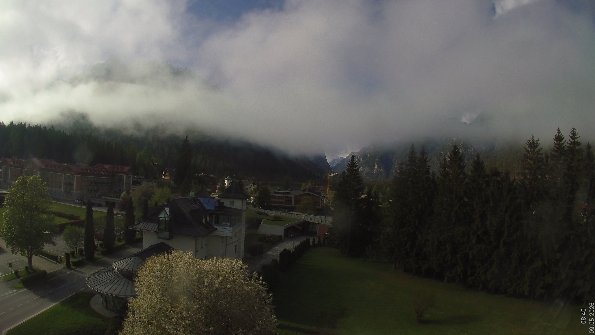Archiv Foto Webcam Apparthotel Germania – Blick auf das Höhlensteintal
