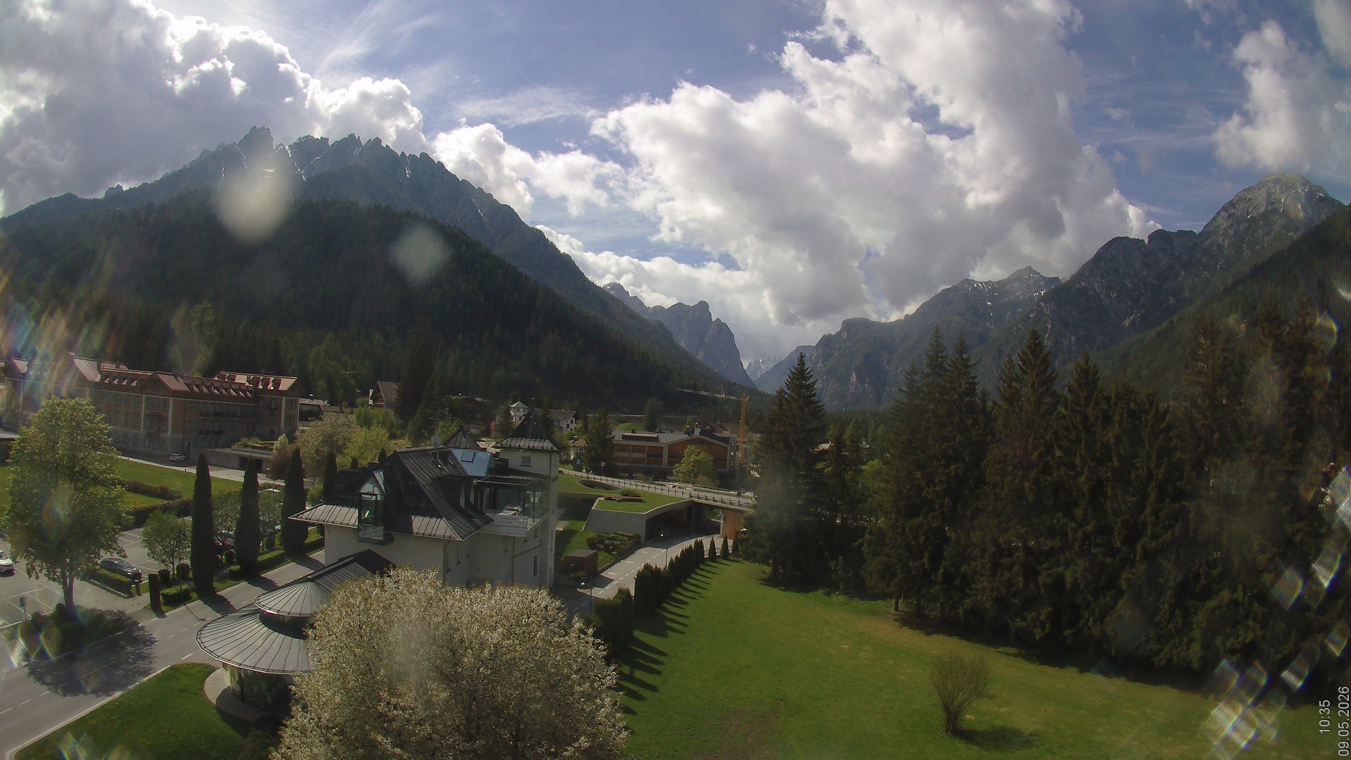 Archiv Foto Webcam Apparthotel Germania – Blick auf das Höhlensteintal
