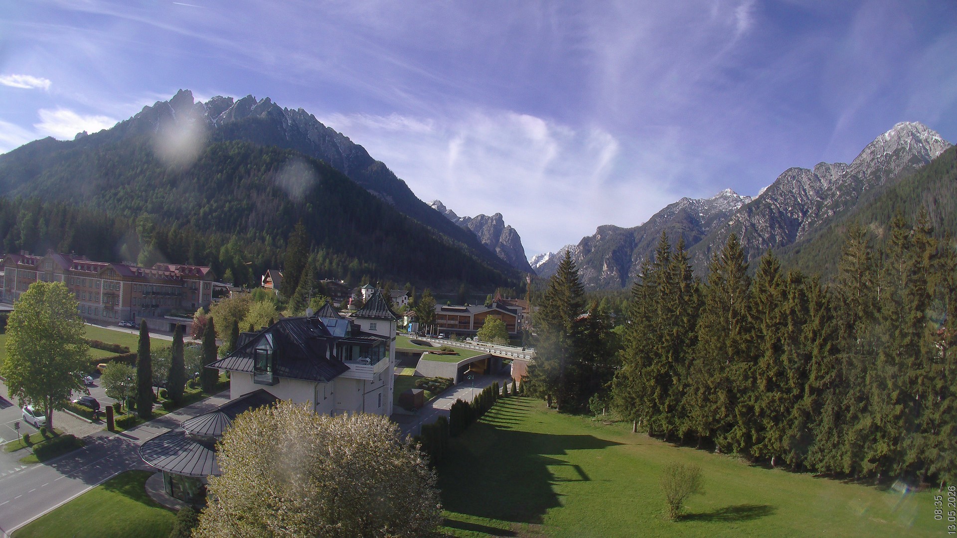 Archiv Foto Webcam Apparthotel Germania – Blick auf das Höhlensteintal