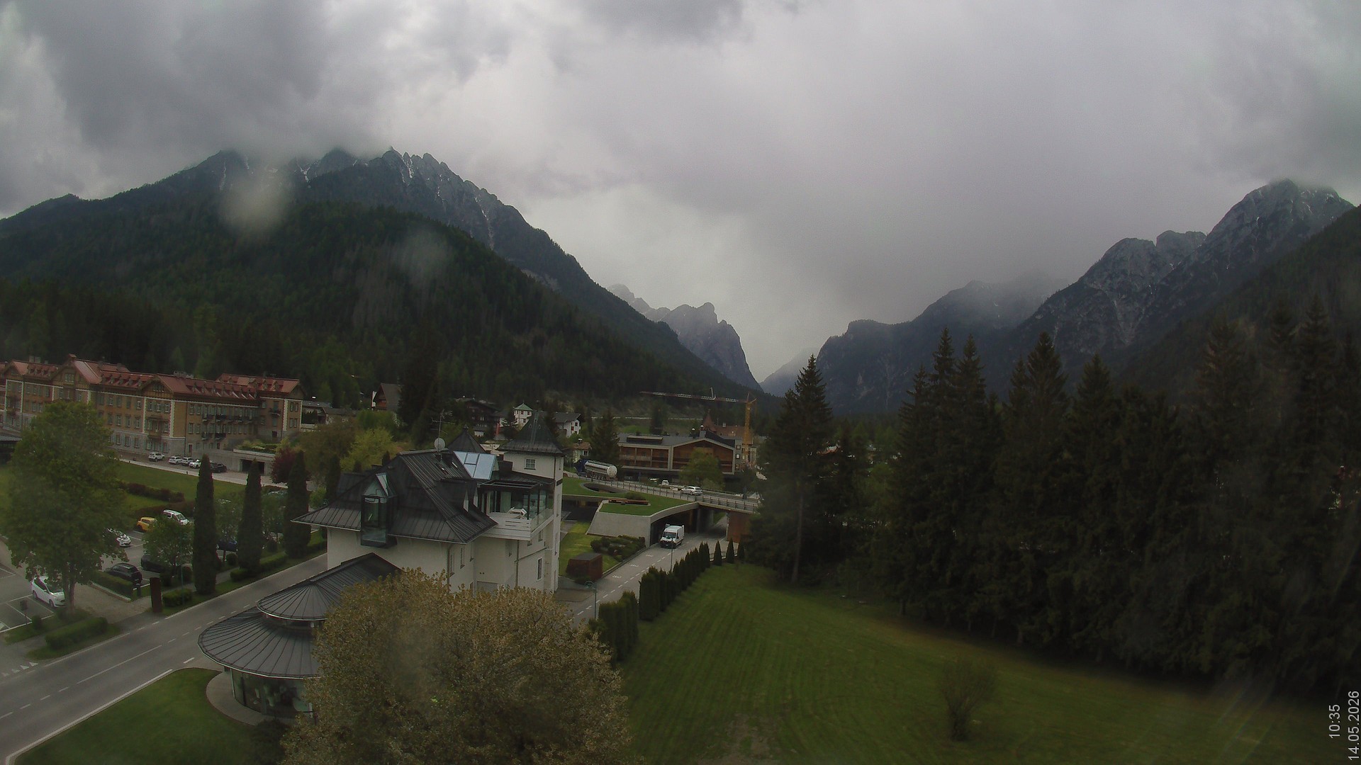 Archived image Webcam Apparthotel Germania - Höhlenstein Valley