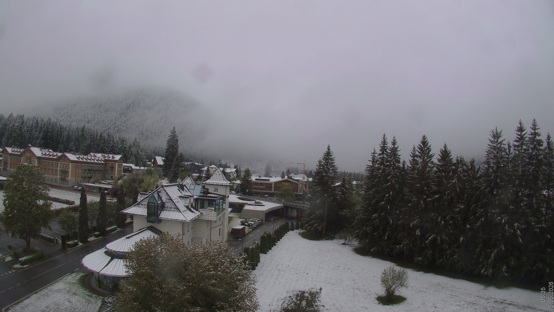 Archiv Foto Webcam Apparthotel Germania – Blick auf das Höhlensteintal
