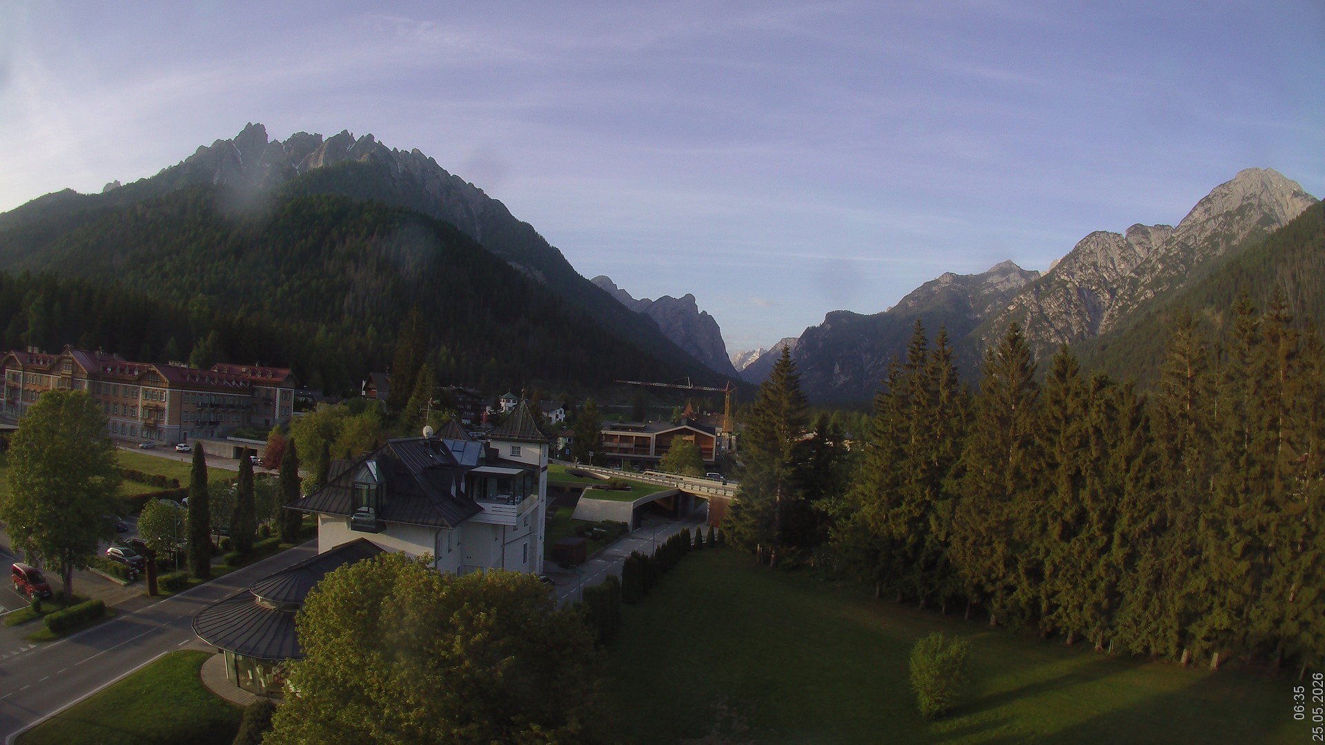 Archiv Foto Webcam Apparthotel Germania – Blick auf das Höhlensteintal