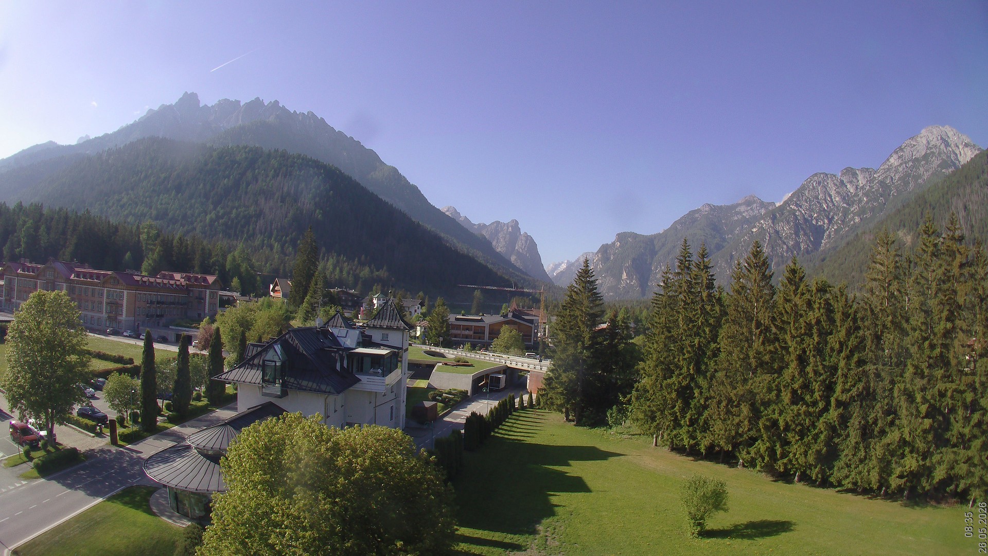 Archiv Foto Webcam Apparthotel Germania – Blick auf das Höhlensteintal