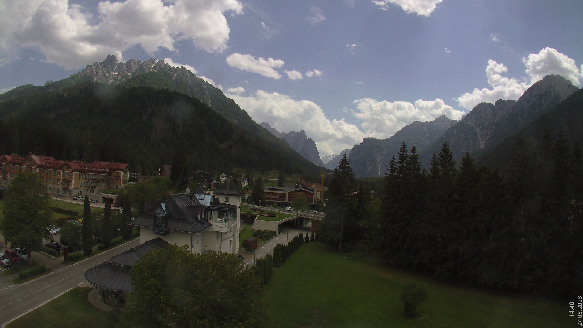 Archiv Foto Webcam Apparthotel Germania – Blick auf das Höhlensteintal