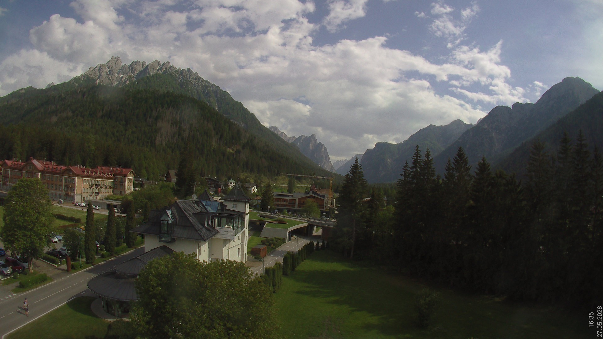 Archiv Foto Webcam Apparthotel Germania – Blick auf das Höhlensteintal