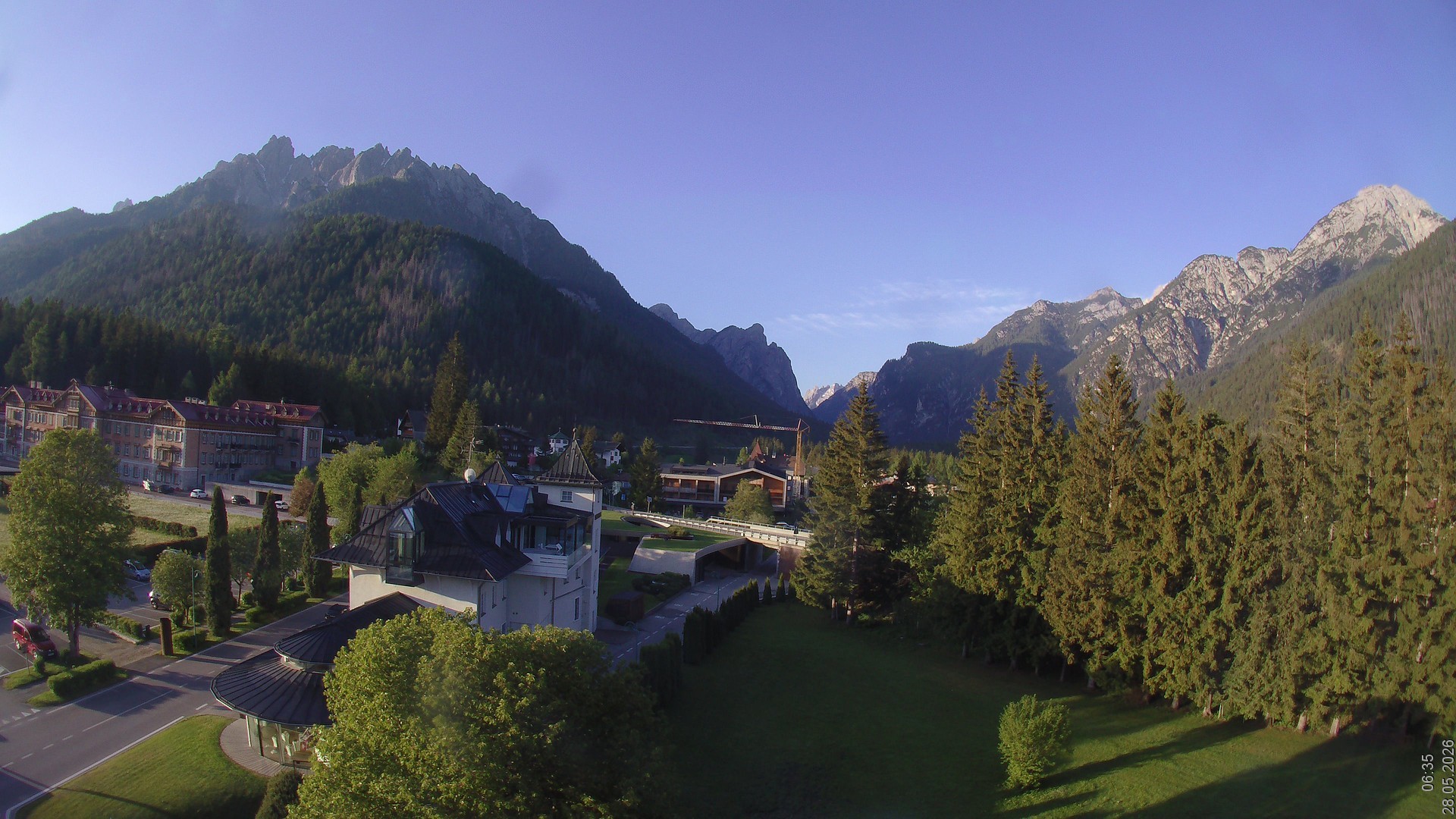 Archived image Webcam Apparthotel Germania - Höhlenstein Valley