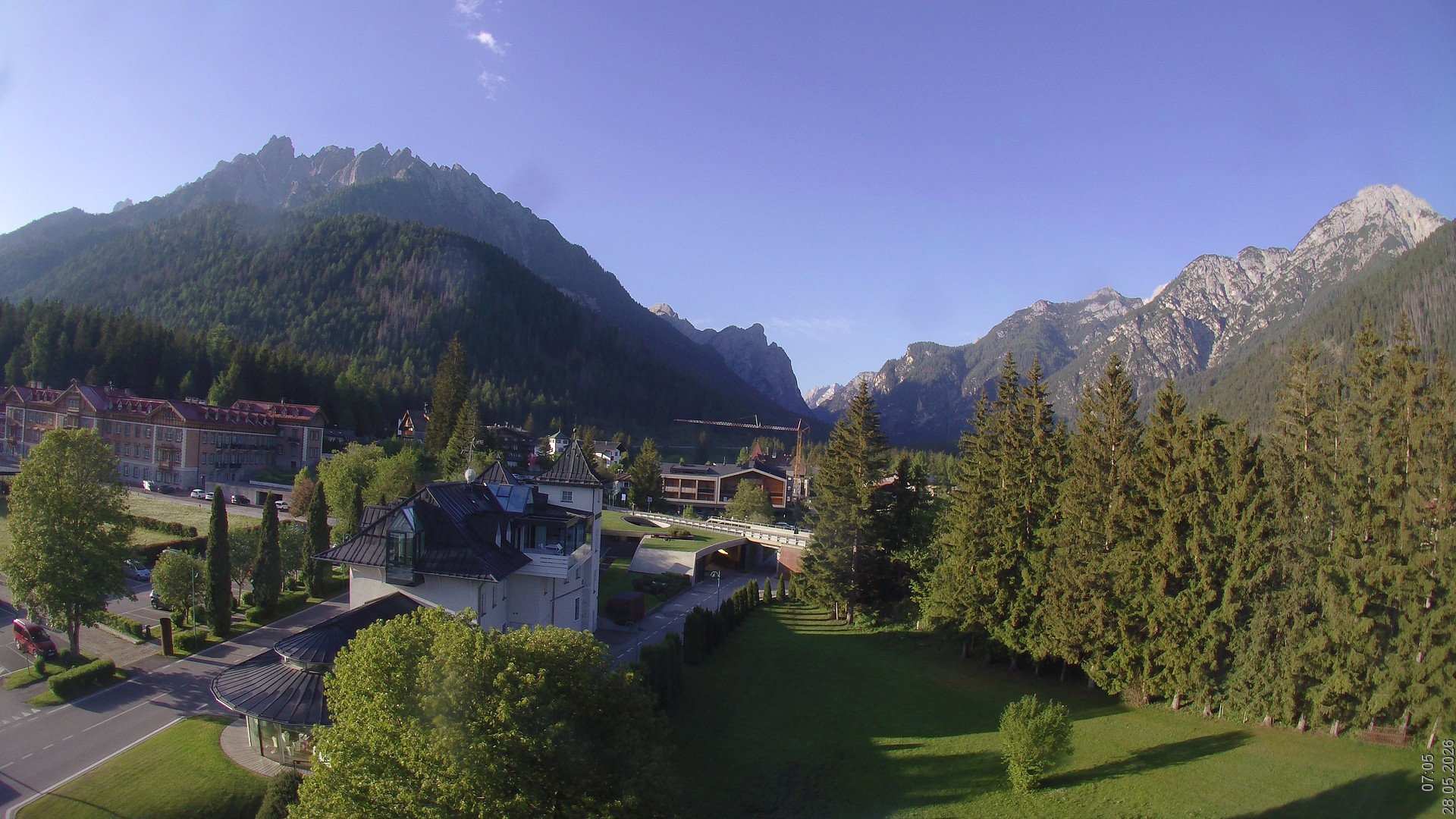 Archived image Webcam Apparthotel Germania - Höhlenstein Valley