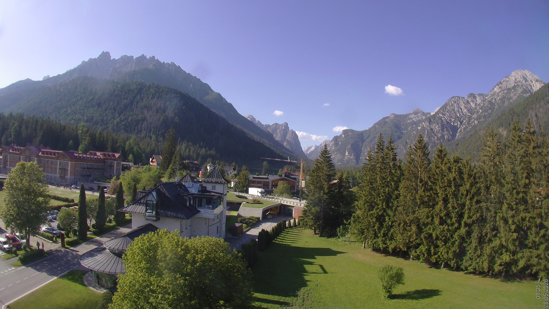 Archived image Webcam Apparthotel Germania - Höhlenstein Valley