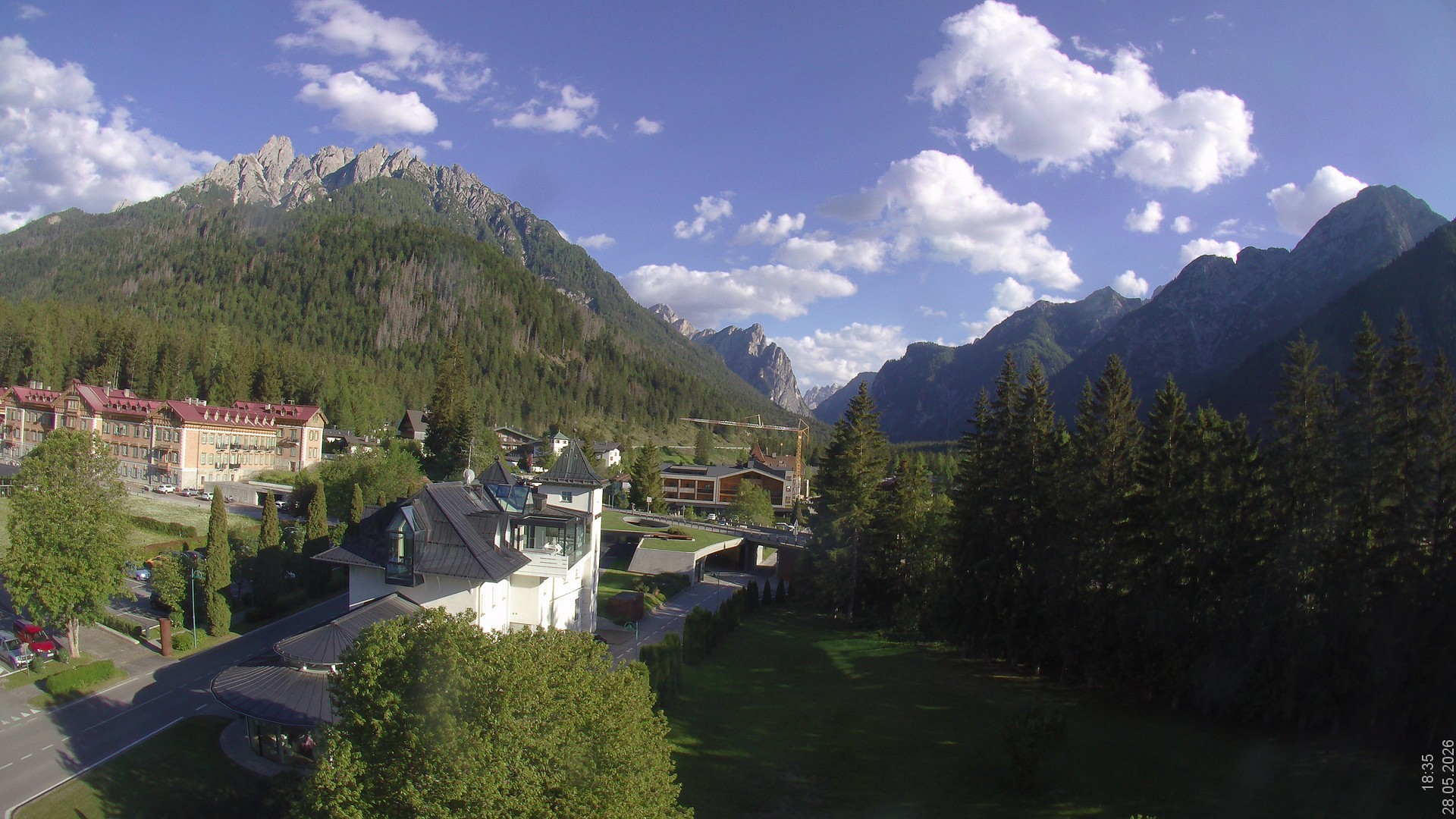 Archived image Webcam Apparthotel Germania - Höhlenstein Valley