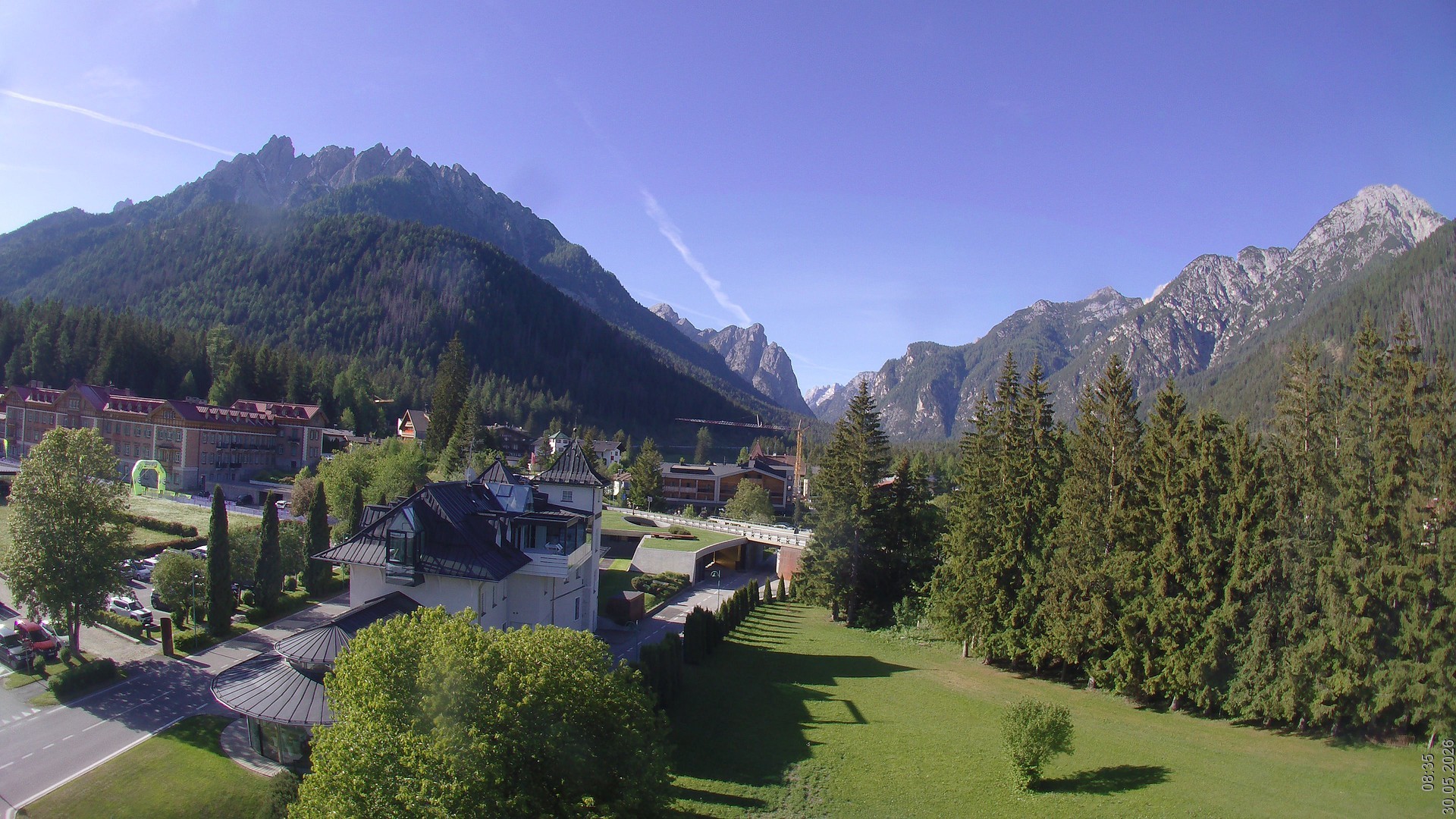 Archiv Foto Webcam Apparthotel Germania – Blick auf das Höhlensteintal