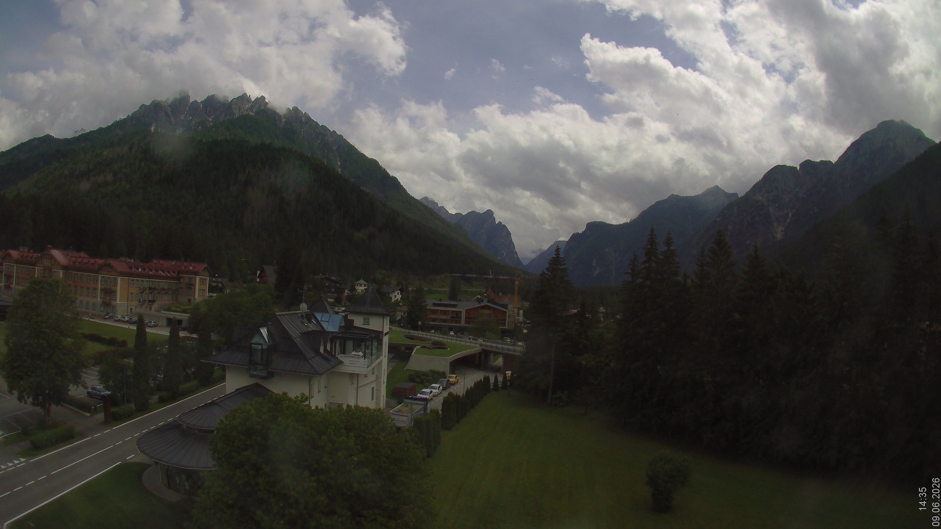 Archived image Webcam Apparthotel Germania - Höhlenstein Valley