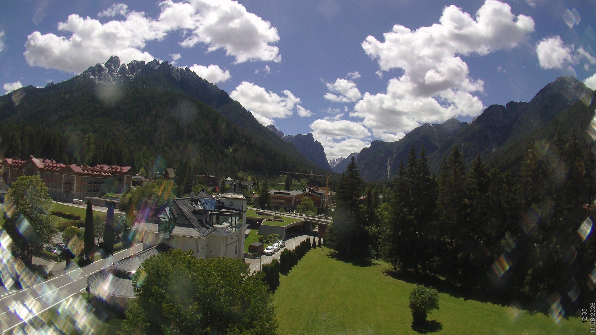 Archiv Foto Webcam Apparthotel Germania – Blick auf das Höhlensteintal