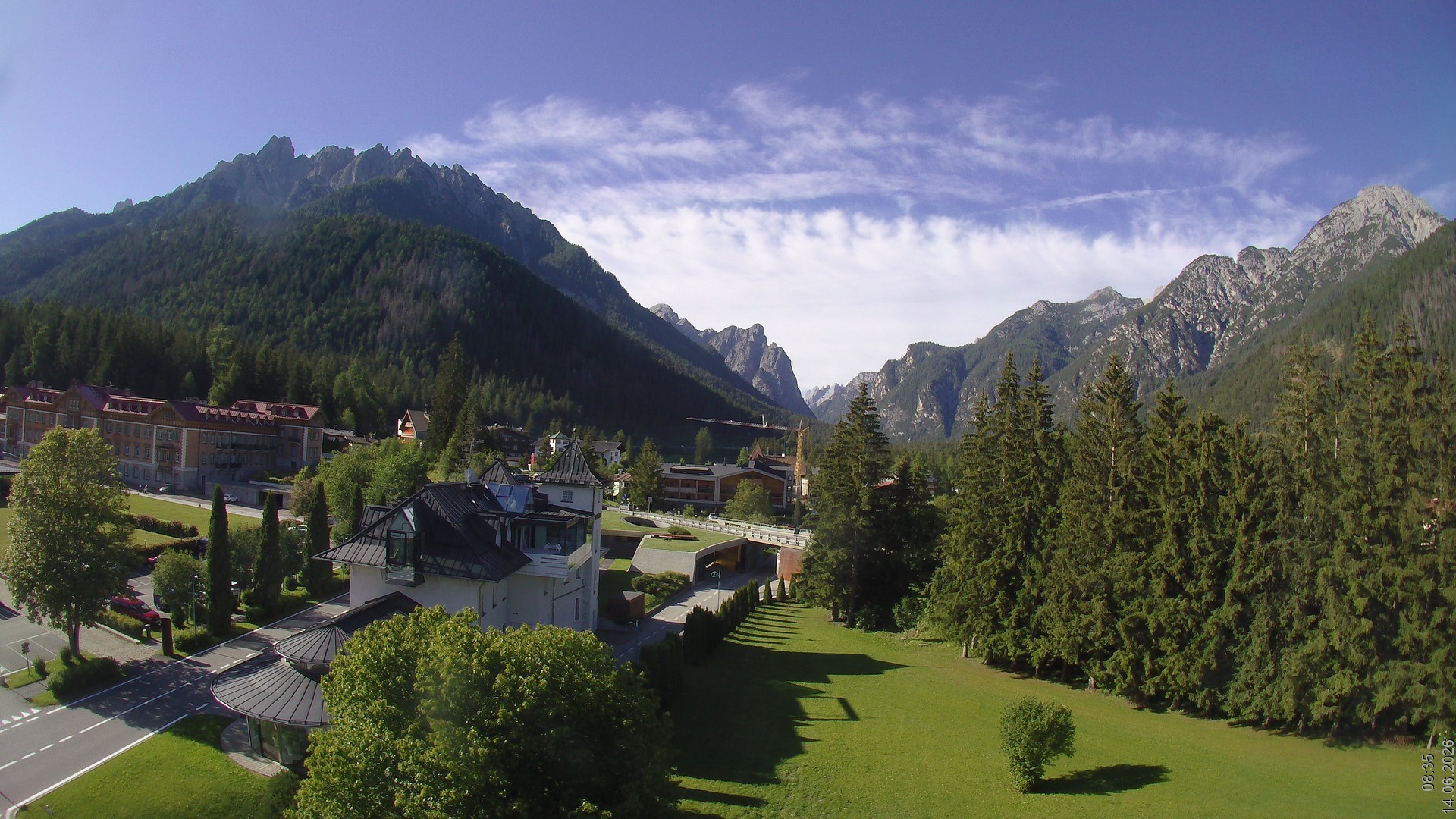 Archived image Webcam Apparthotel Germania - Höhlenstein Valley