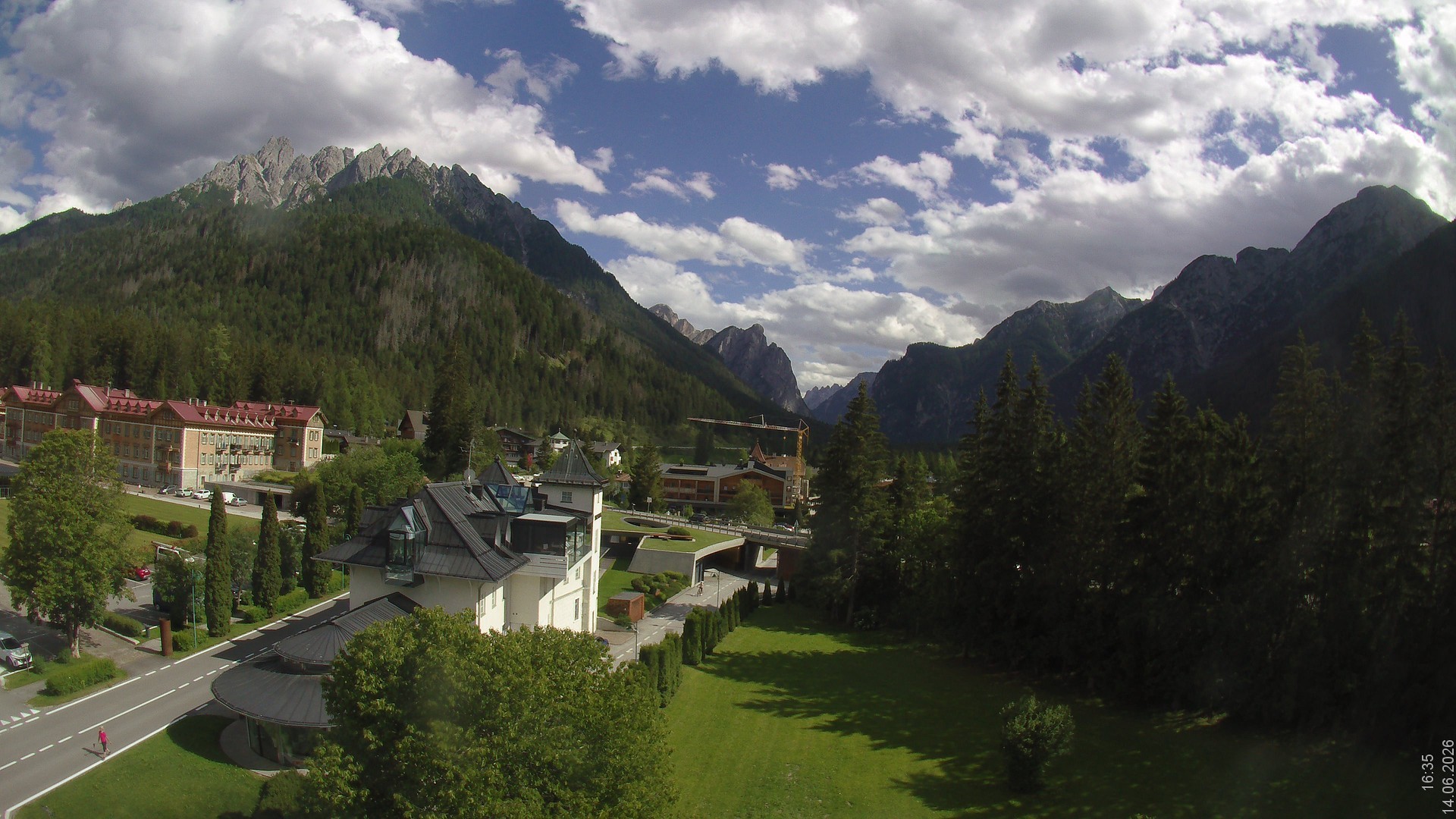 Archived image Webcam Apparthotel Germania - Höhlenstein Valley