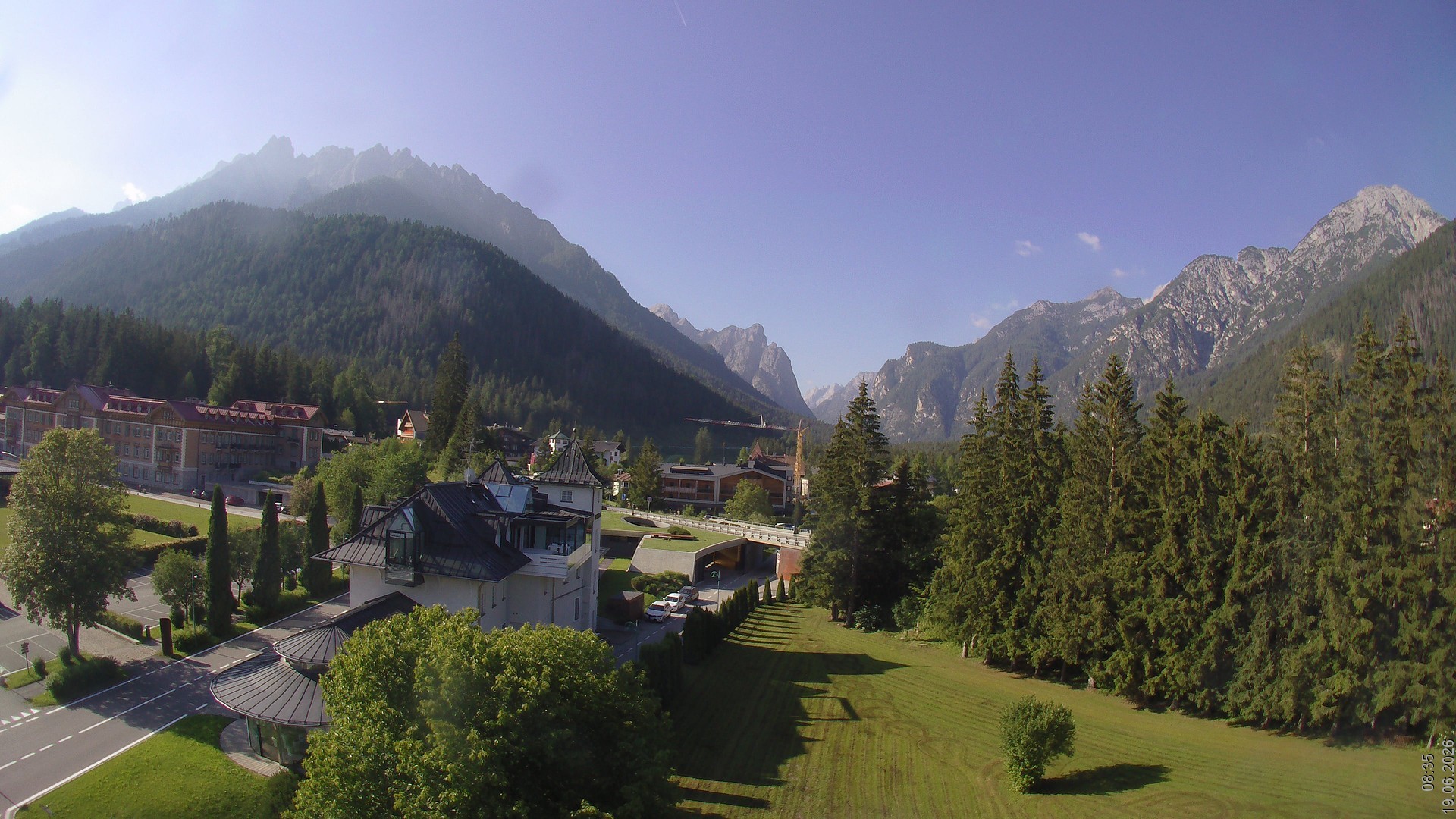 Archiv Foto Webcam Apparthotel Germania – Blick auf das Höhlensteintal