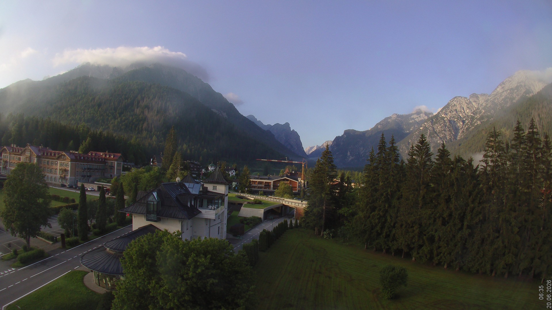 Archiv Foto Webcam Apparthotel Germania – Blick auf das Höhlensteintal