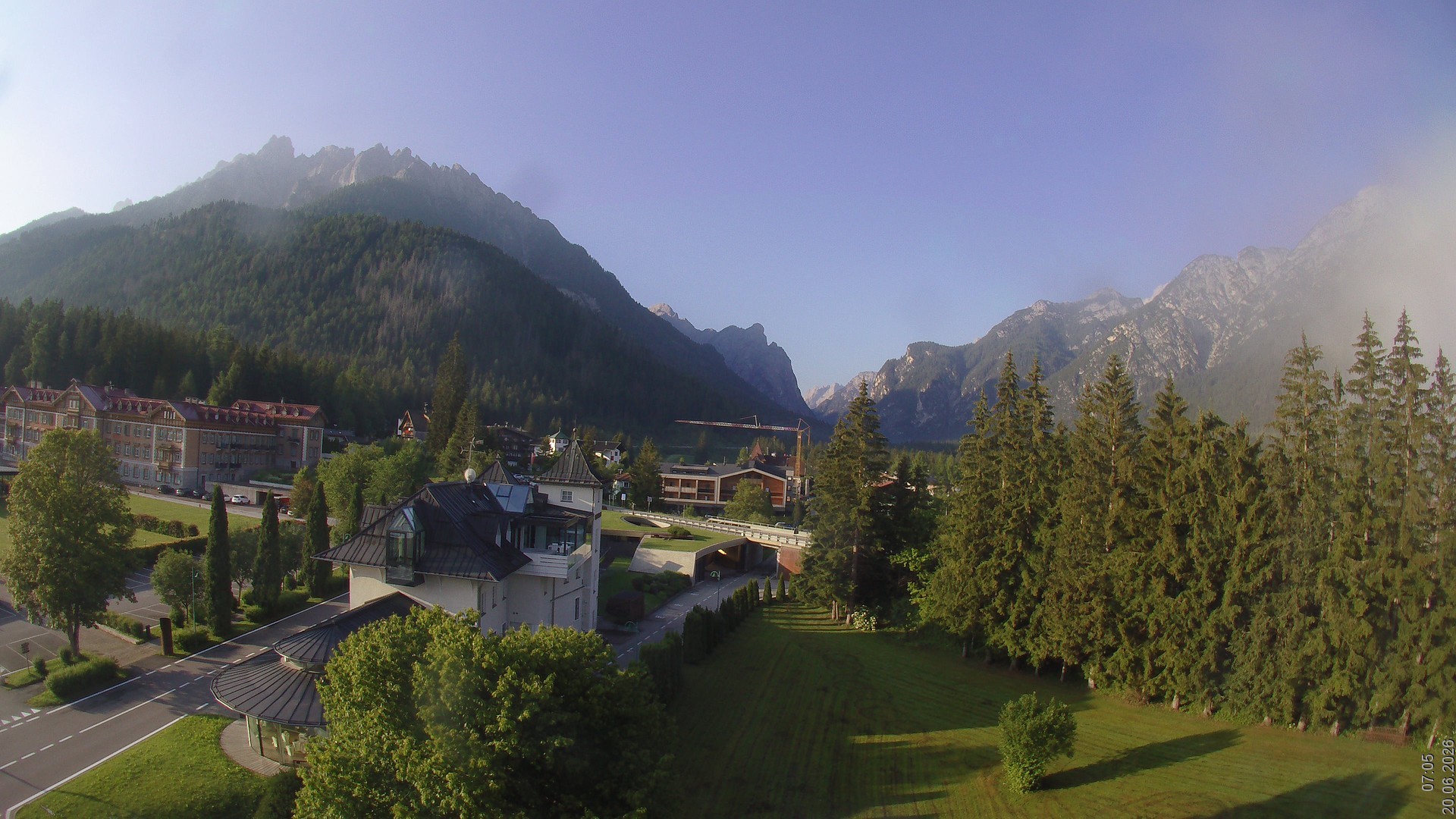 Archiv Foto Webcam Apparthotel Germania – Blick auf das Höhlensteintal