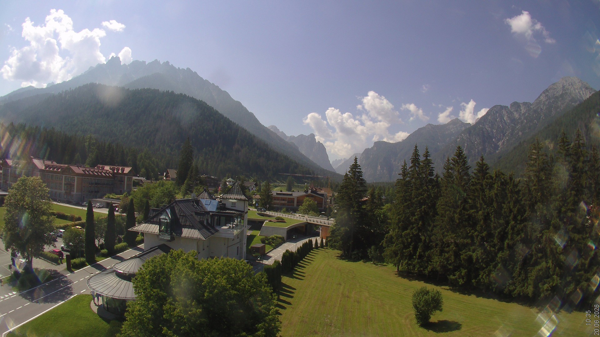 Archiv Foto Webcam Apparthotel Germania – Blick auf das Höhlensteintal