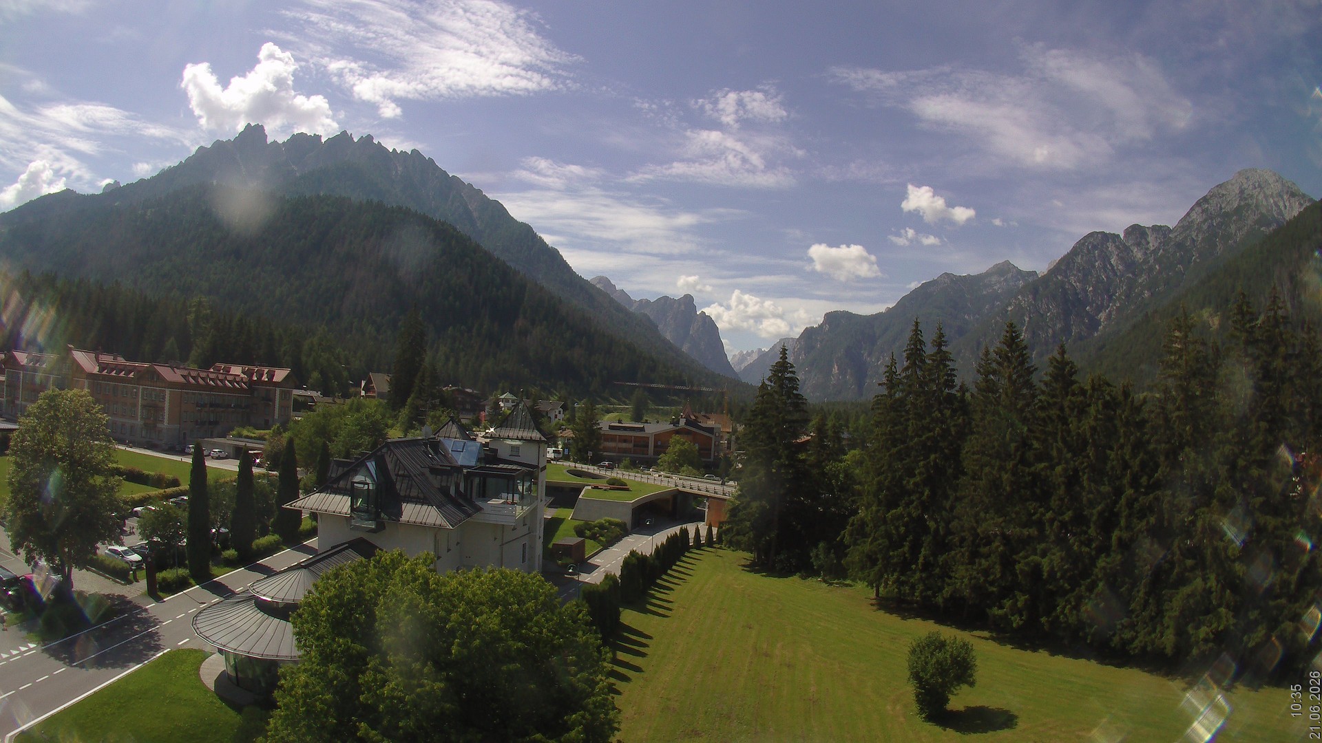 Archiv Foto Webcam Apparthotel Germania – Blick auf das Höhlensteintal